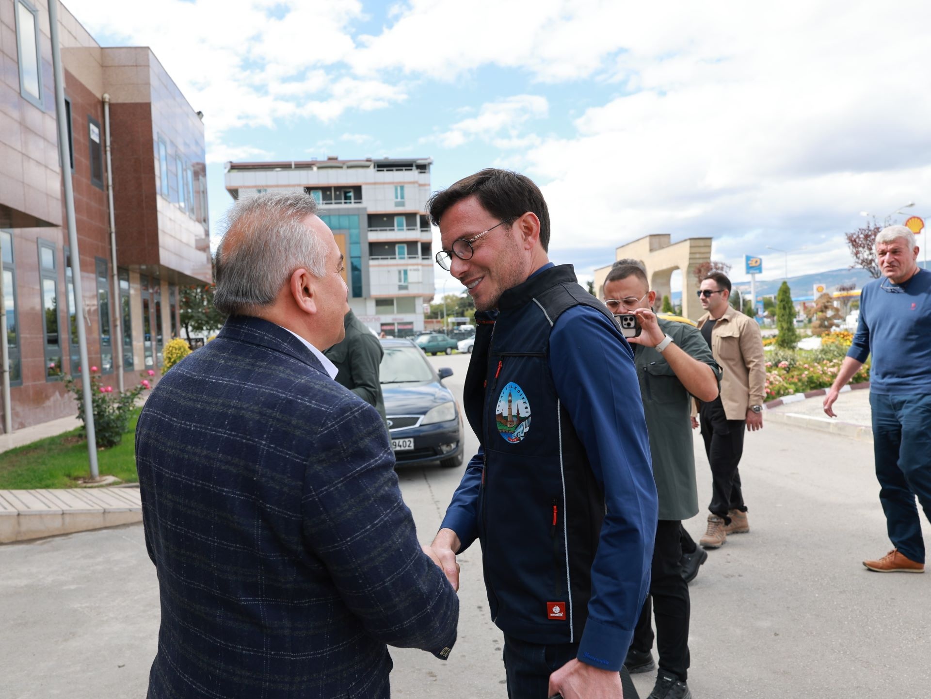 BAŞKAN YAZICIOĞLU ÜRETKEN BELEDİYECİLİKLE TAM GAZ YOLA DEVAM