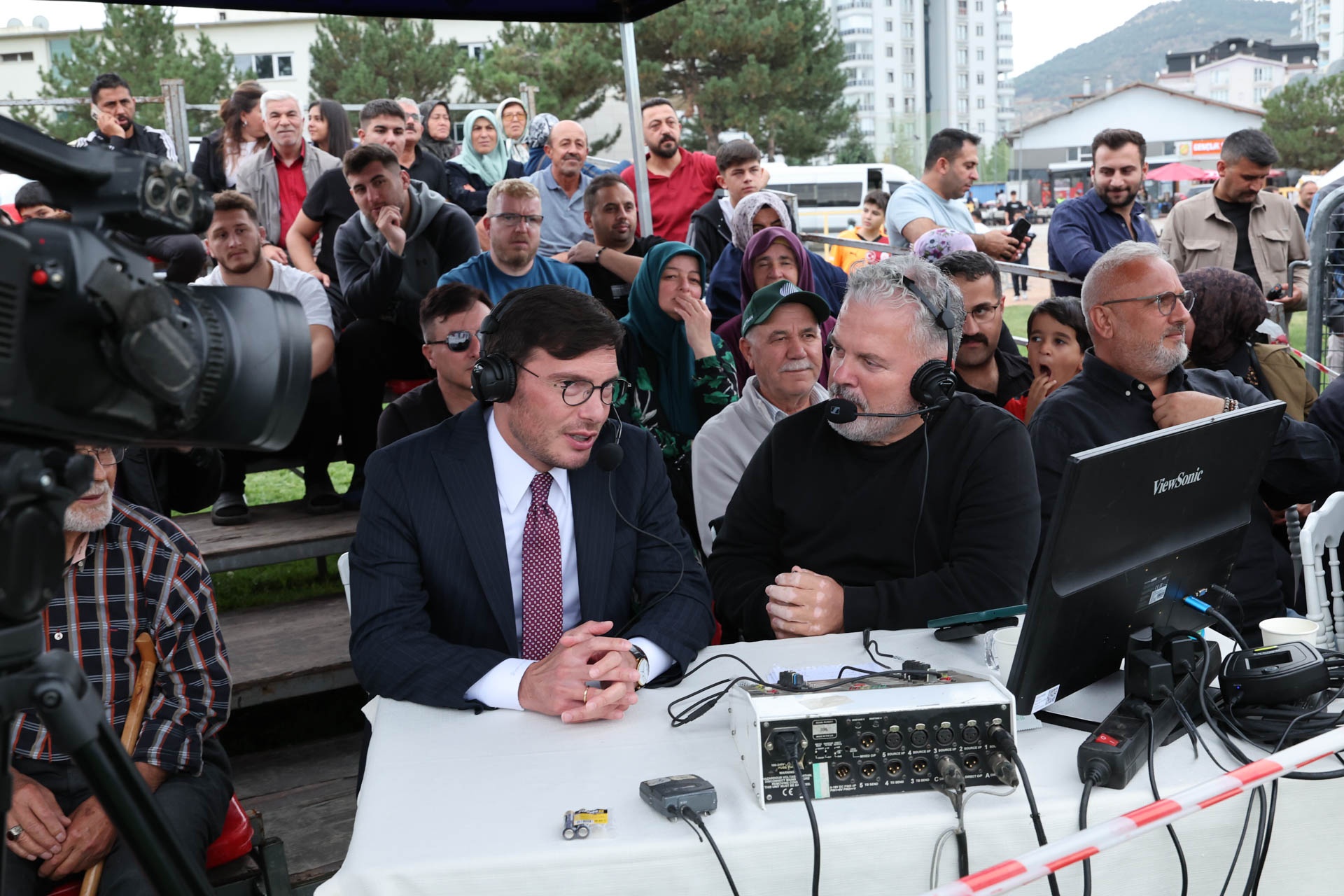 PEHLİVANLAR TOKAT’TA ER MEYDANINDA SAHNE ALDI