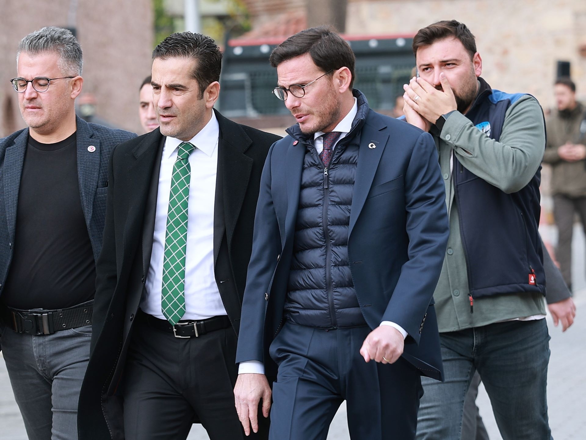 SULUSOKAKTA TURİZMİ CANLANDIRACAK ADIM METRUK BİNALAR YIKILIYOR