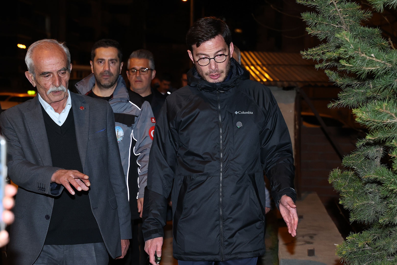 BAŞKAN YAZICIOĞLU DEVEGÖRMEZ MAHALLESİ’NDE TAM KADRO SAHADA