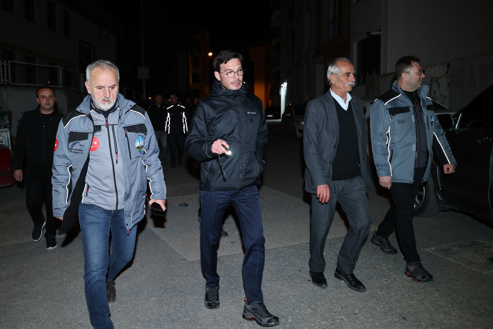 BAŞKAN YAZICIOĞLU DEVEGÖRMEZ MAHALLESİ’NDE TAM KADRO SAHADA