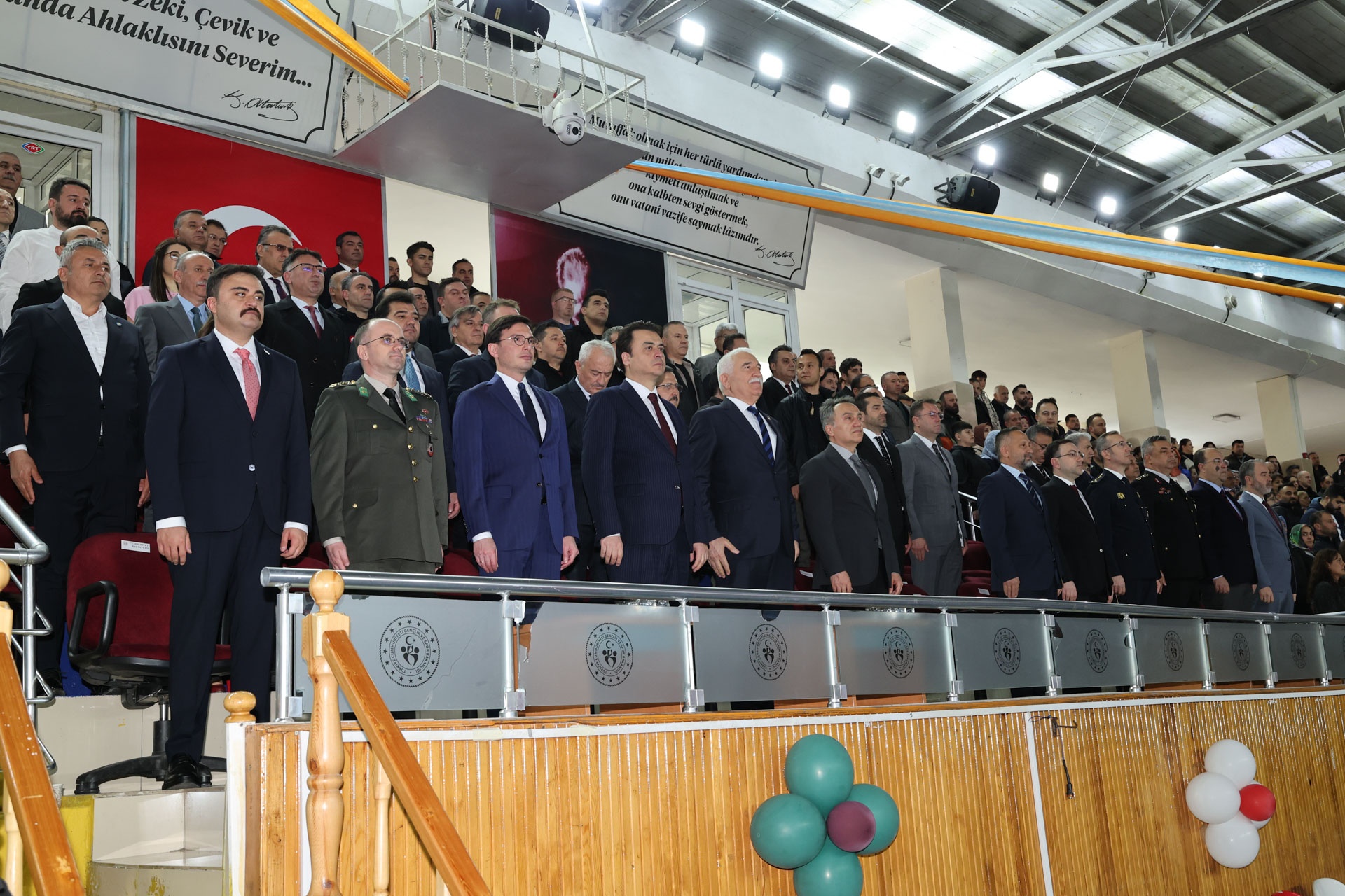 TOKAT’TA 23 NİSAN COŞKUSU VE DUYGU DOLU ANLAR BİR ARADA YAŞANDI