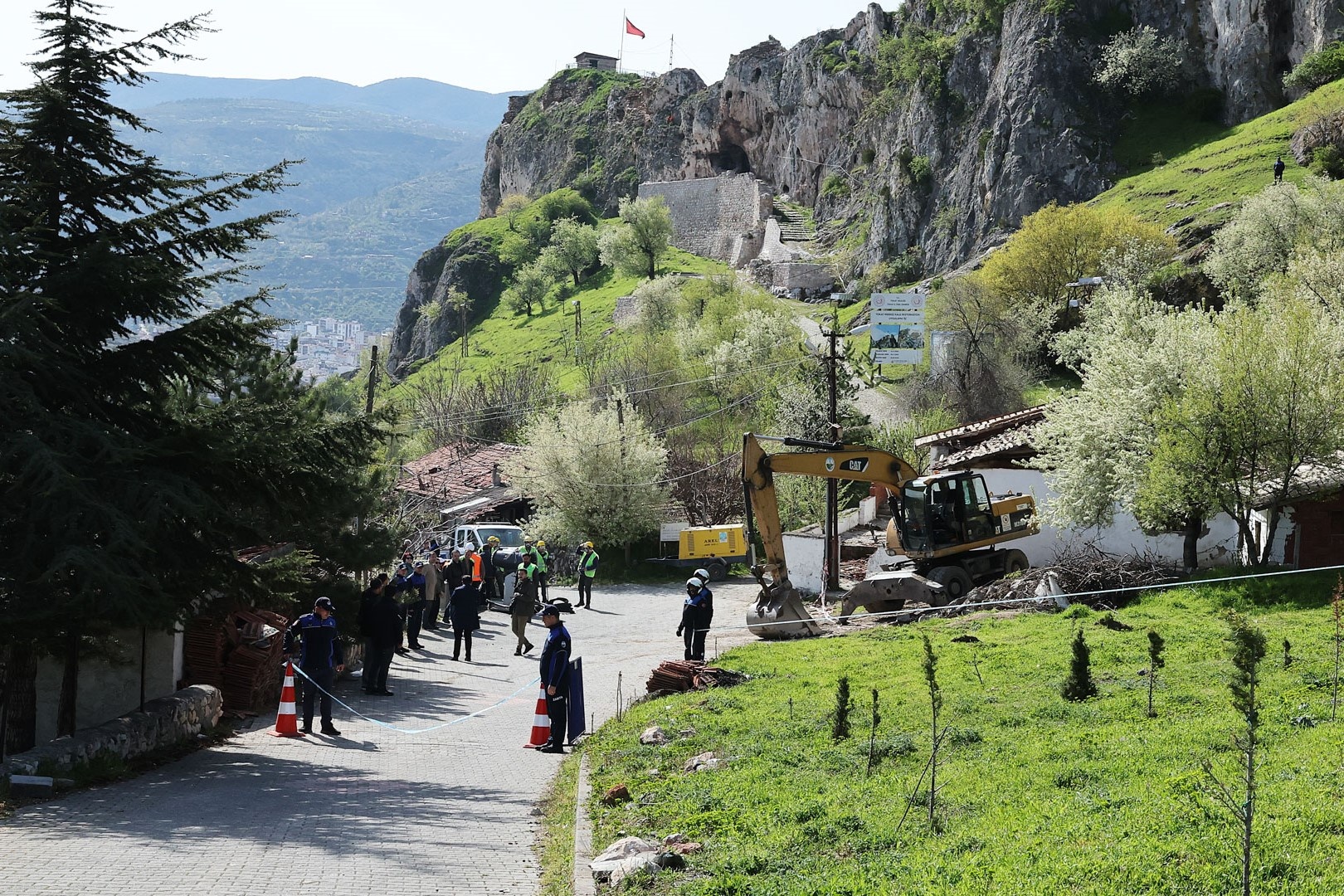 TOKAT’TA KENTSEL DÖNÜŞÜMDE YENİ AŞAMA: YIKIMLAR BAŞLADI
