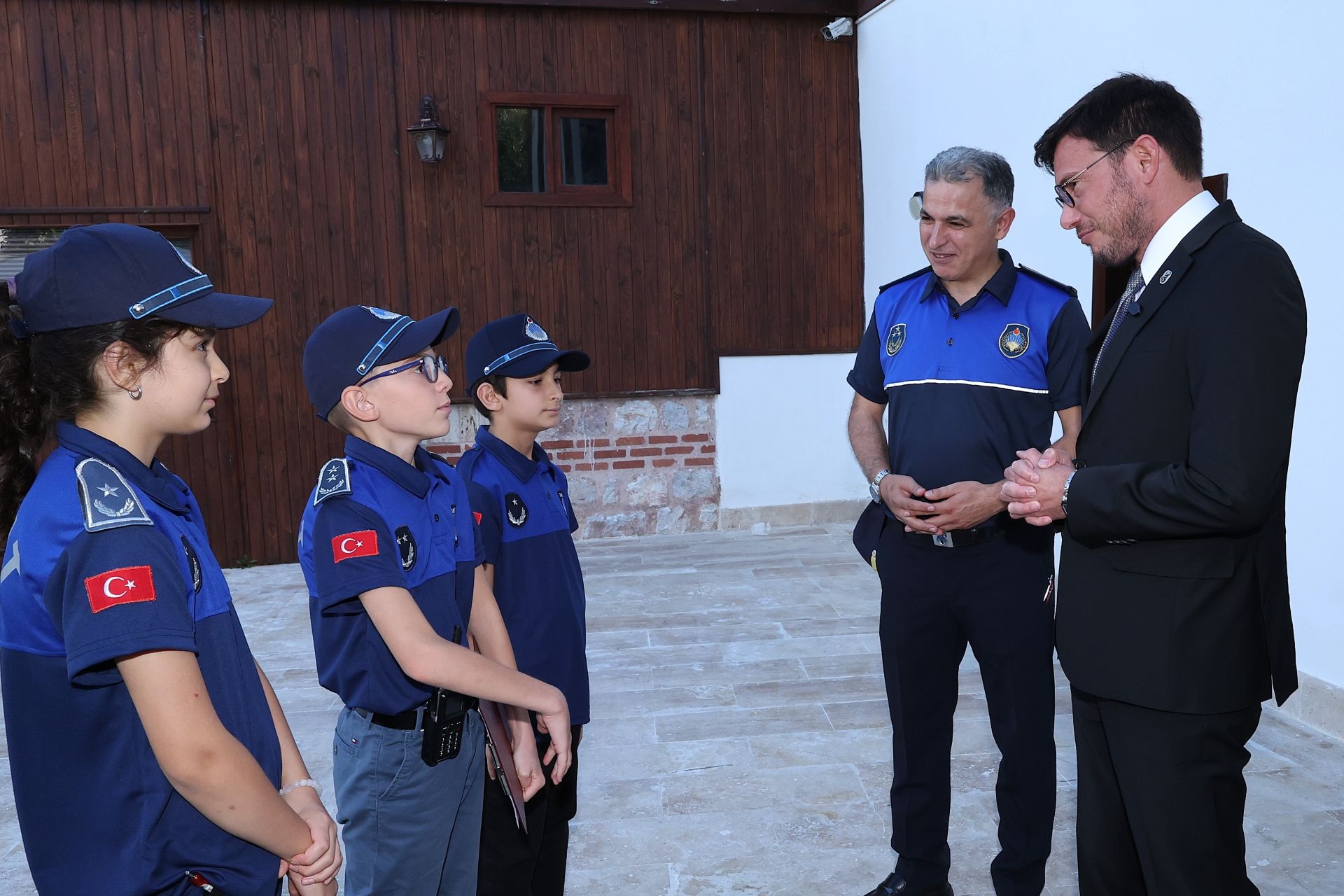 MİNİK ZABITALAR GÖREV BAŞINDA