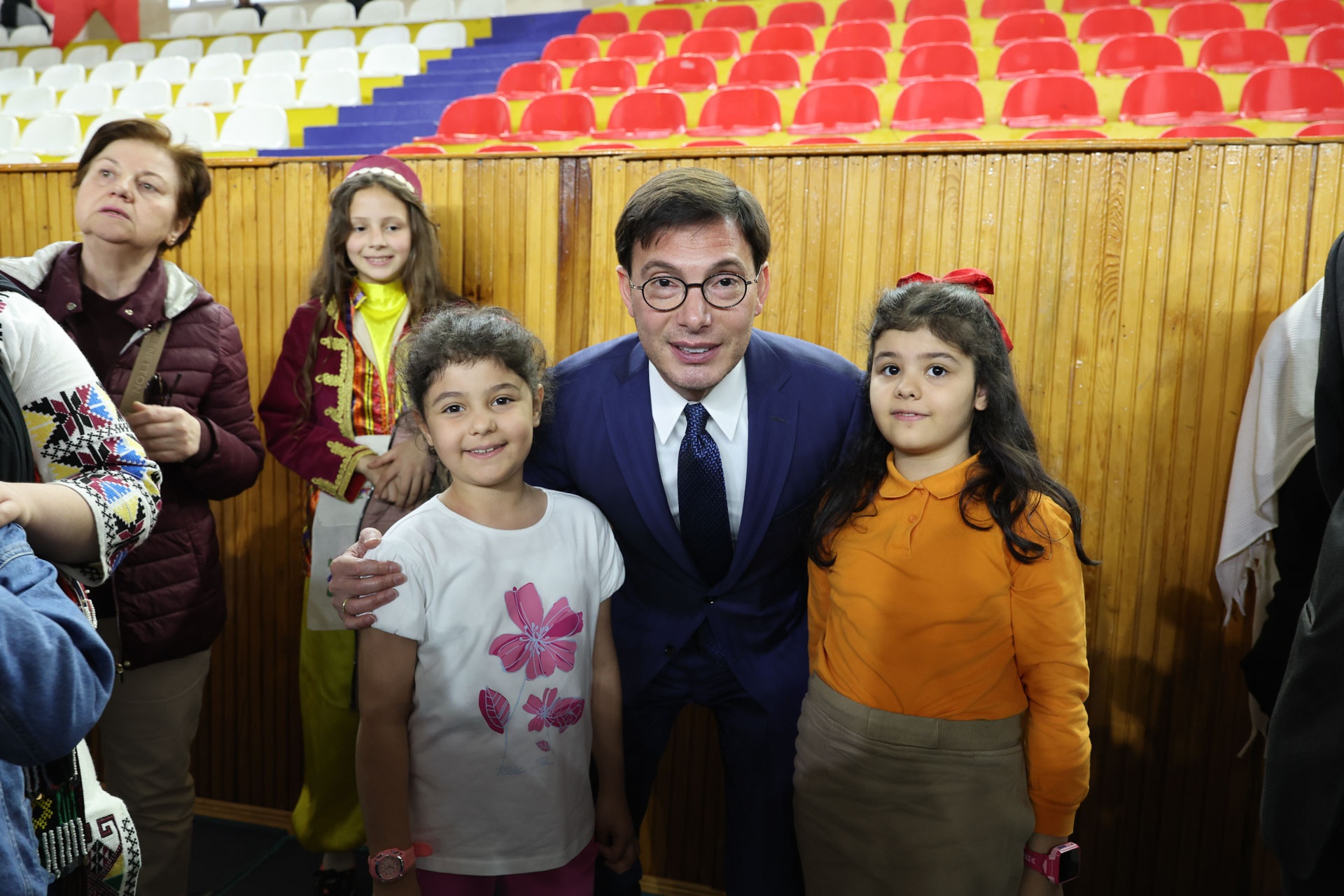 TOKAT’TA 23 NİSAN COŞKUSU VE DUYGU DOLU ANLAR BİR ARADA YAŞANDI