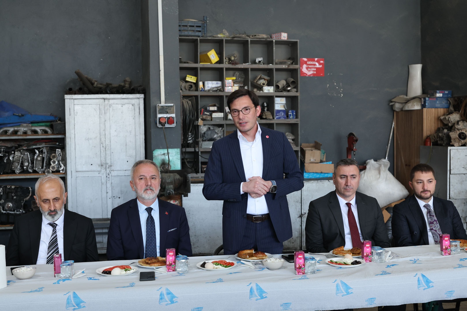 BAŞKAN YAZICIOĞLU, HAFTAYA PERSONELİYLE BİSMİLLAH DEDİ