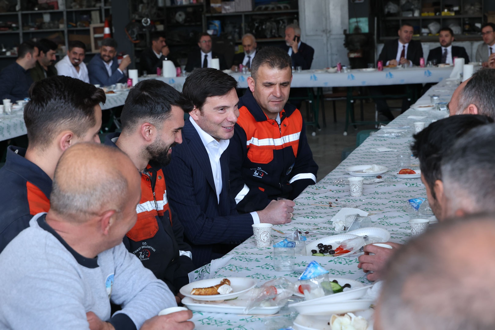 BAŞKAN YAZICIOĞLU, HAFTAYA PERSONELİYLE BİSMİLLAH DEDİ