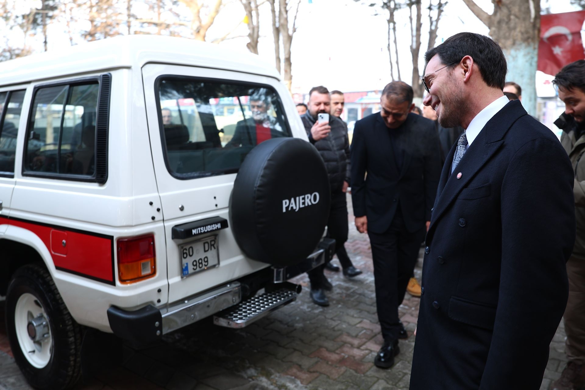 BAŞKAN YAZICIOĞLU, 45 YIL SONRA BABASININ MAKAM ARACINI HİZMETE ALDI