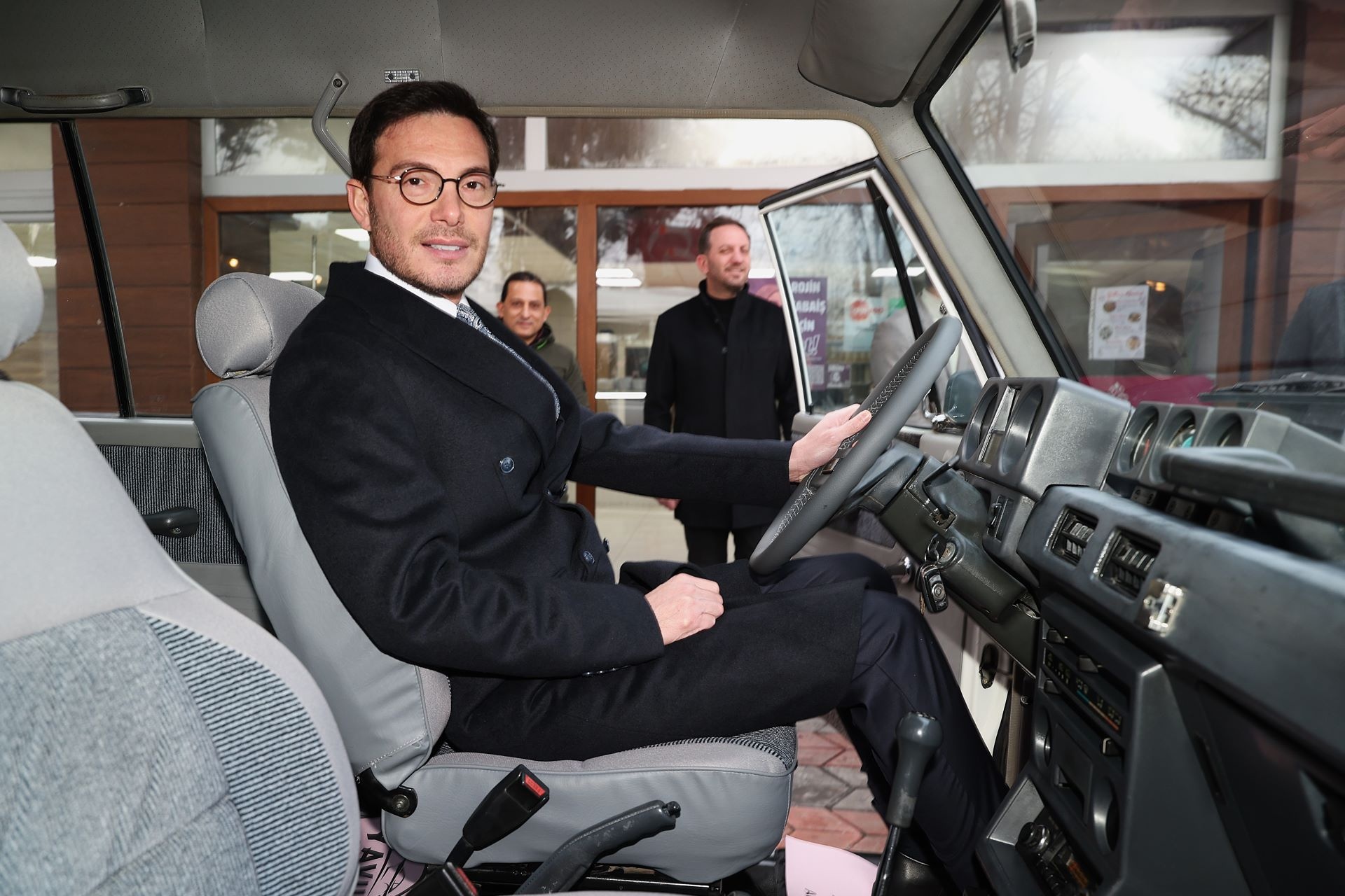 BAŞKAN YAZICIOĞLU, 45 YIL SONRA BABASININ MAKAM ARACINI HİZMETE ALDI