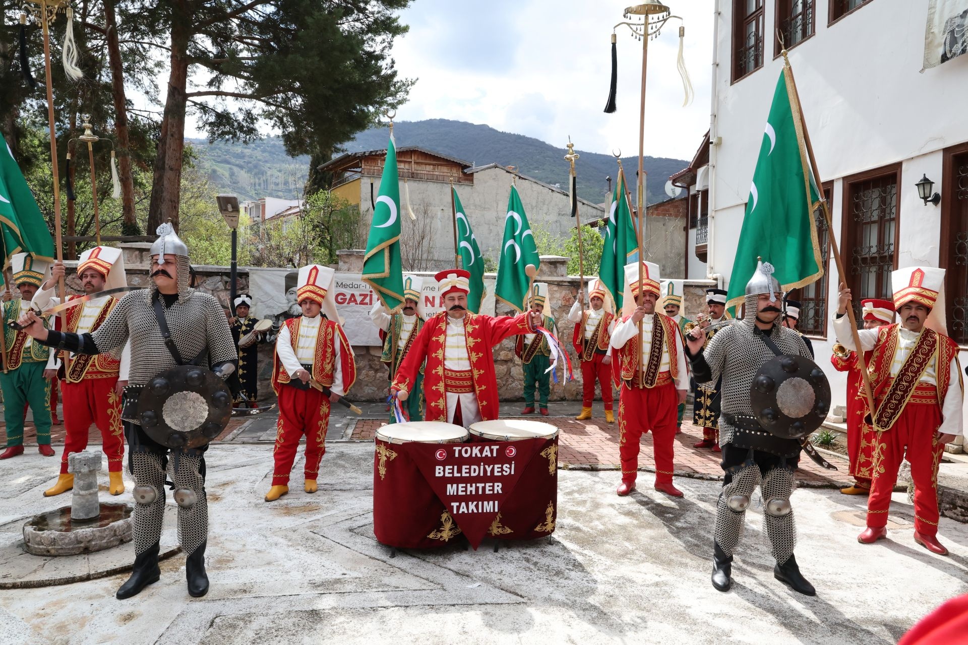 PLEVNE KAHRAMANI GAZİ OSMAN PAŞA TÖRENLE ANILDI
