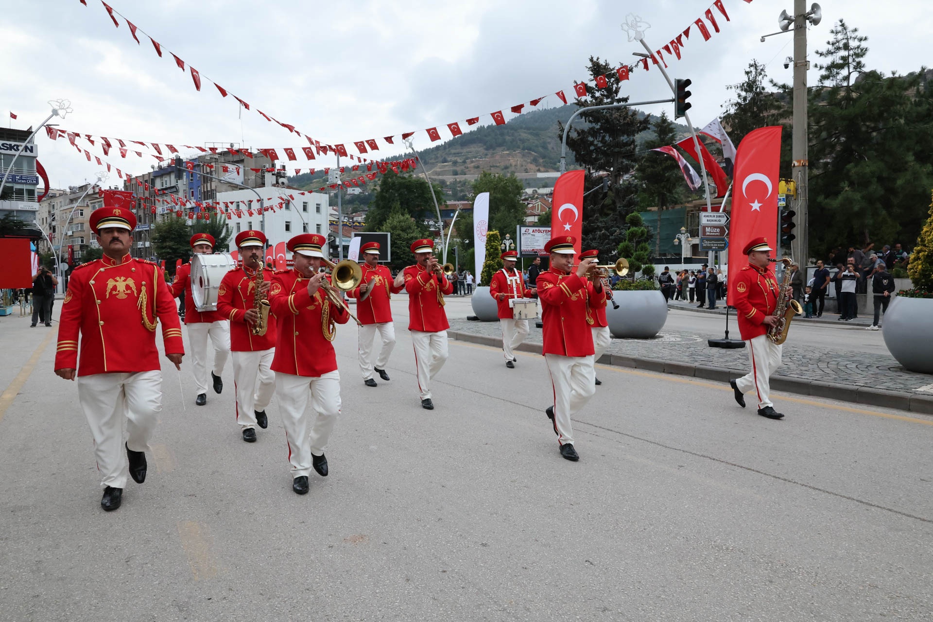 30 AĞUSTOS ZAFER BAYRAMI TOKAT’TA COŞKUYLA KUTLANDI
