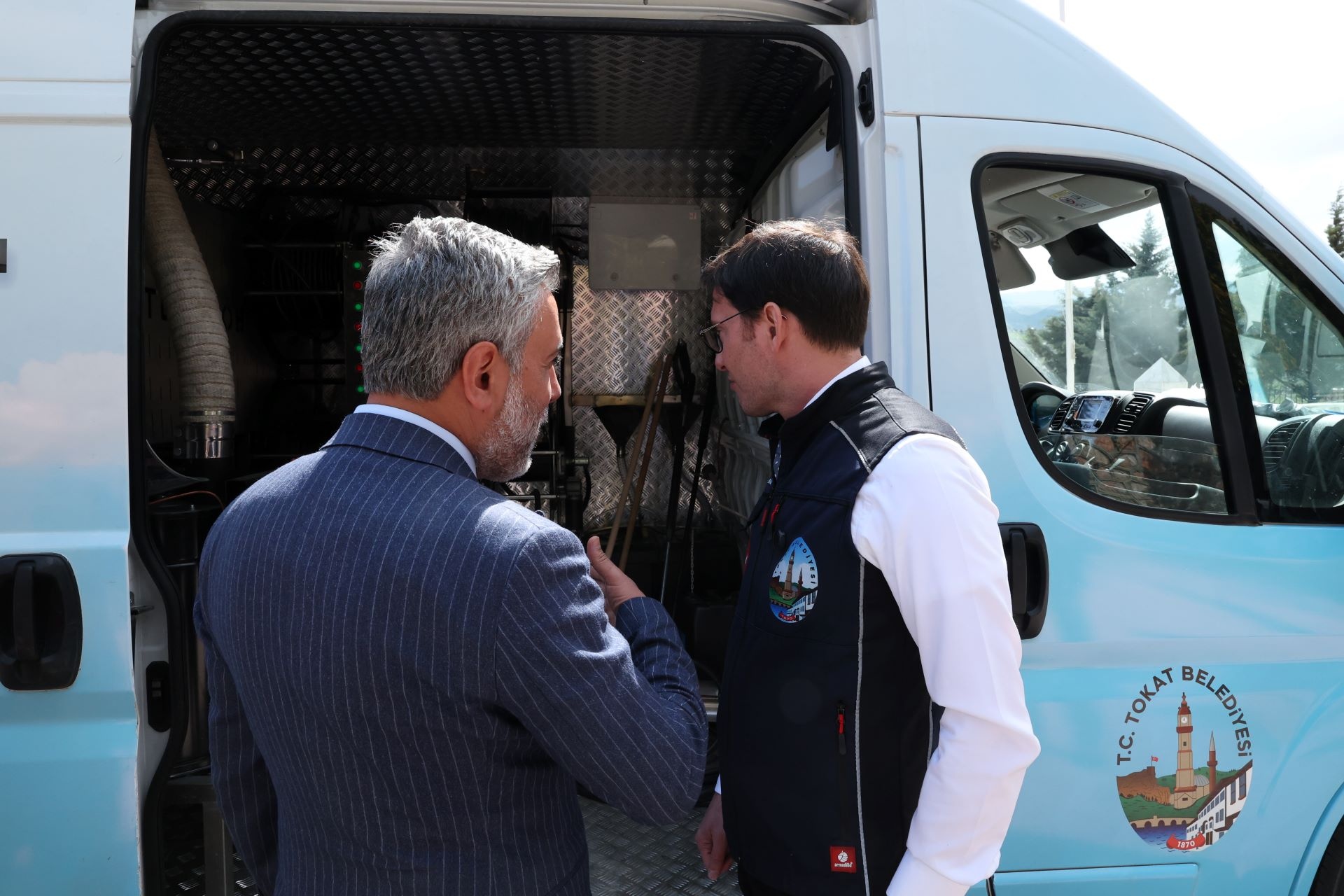 TEMİZLİKTE YENİ DÖNEM: JET YIKAMA ARACI SAHADA