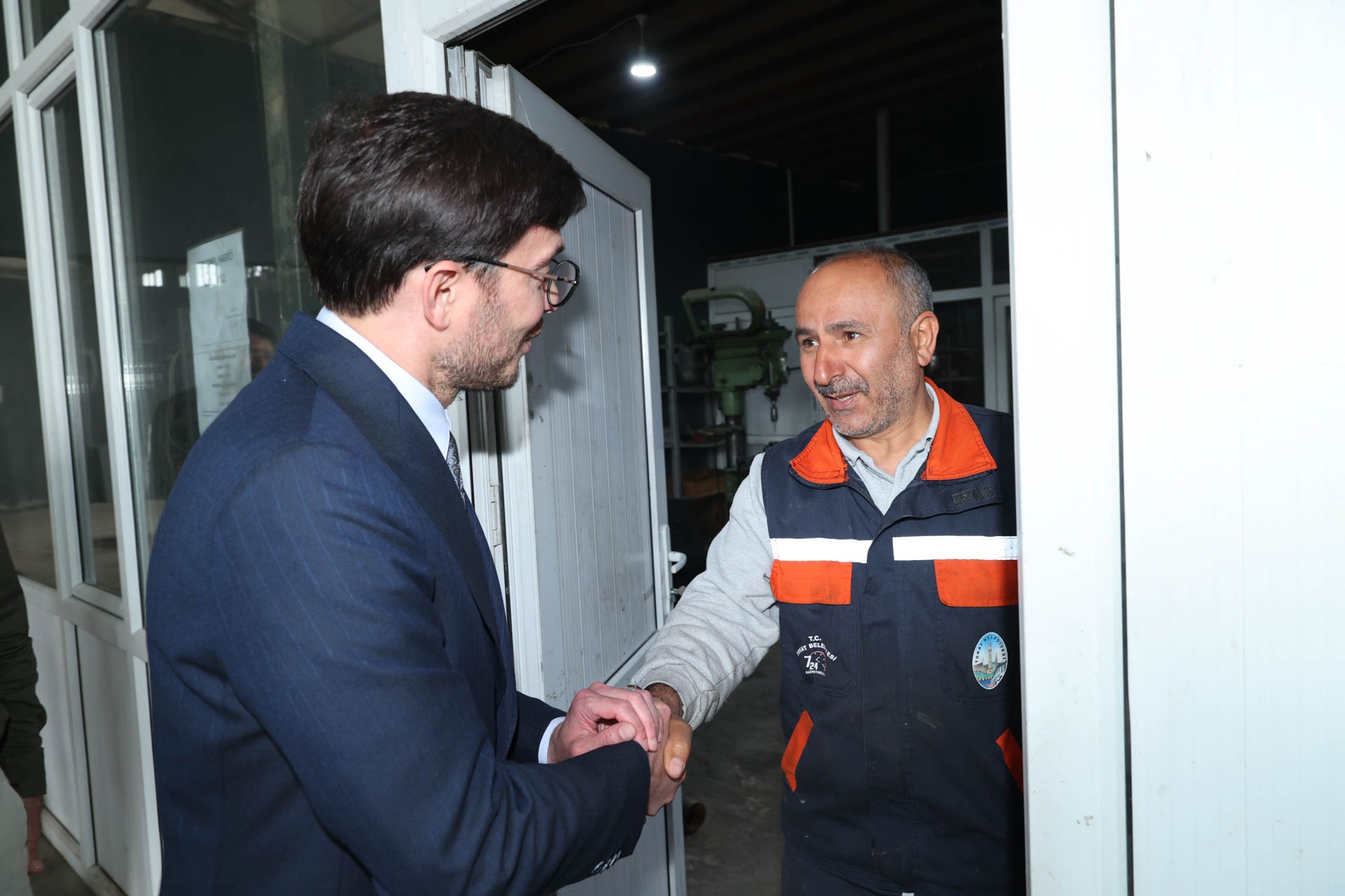 BAŞKAN YAZICIOĞLU, BELEDİYE PERSONELİYLE BAYRAMLAŞTI