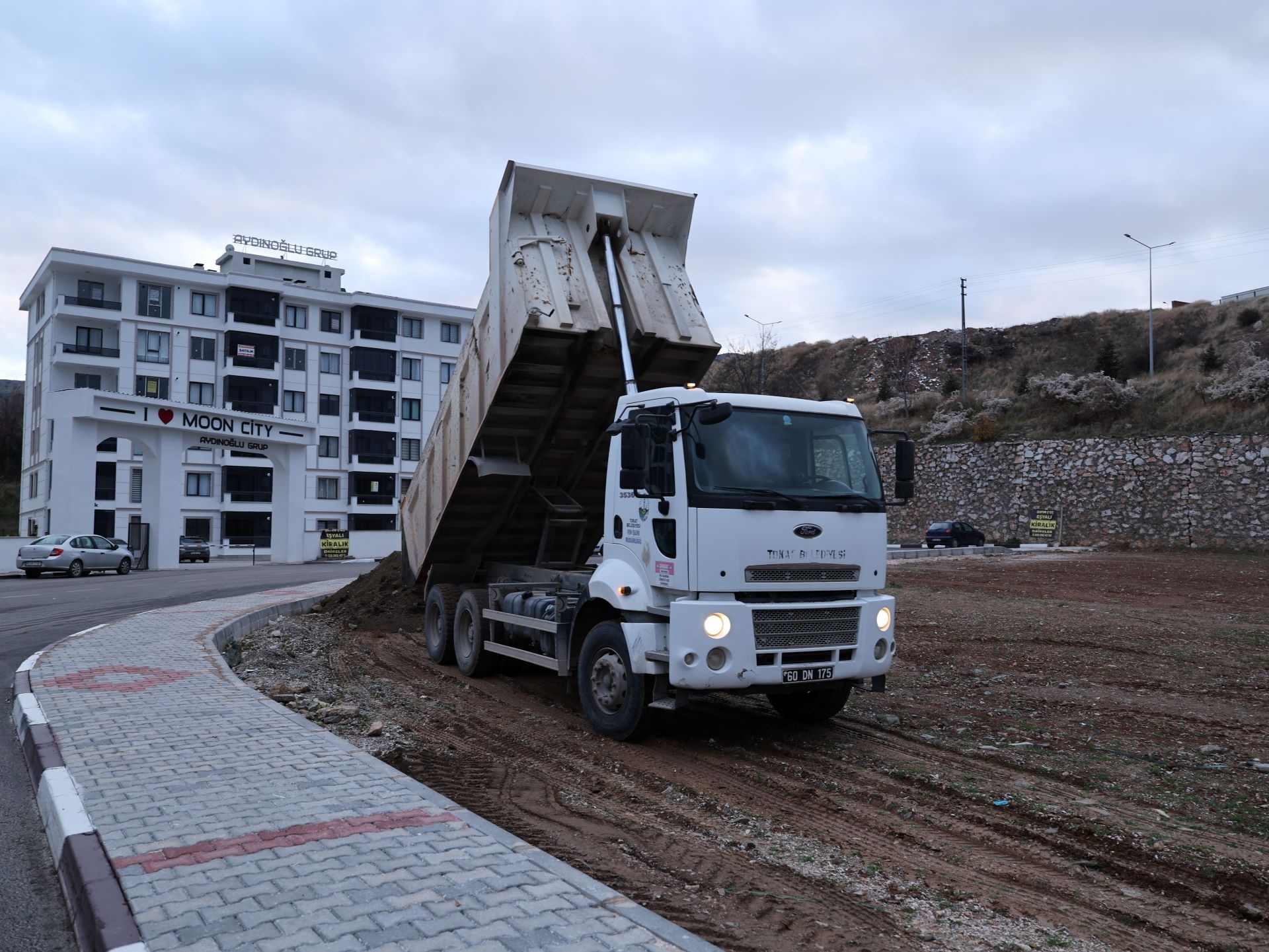 YENİYURT MAHALLESİNDE DEĞİŞİM DEVAM EDİYOR