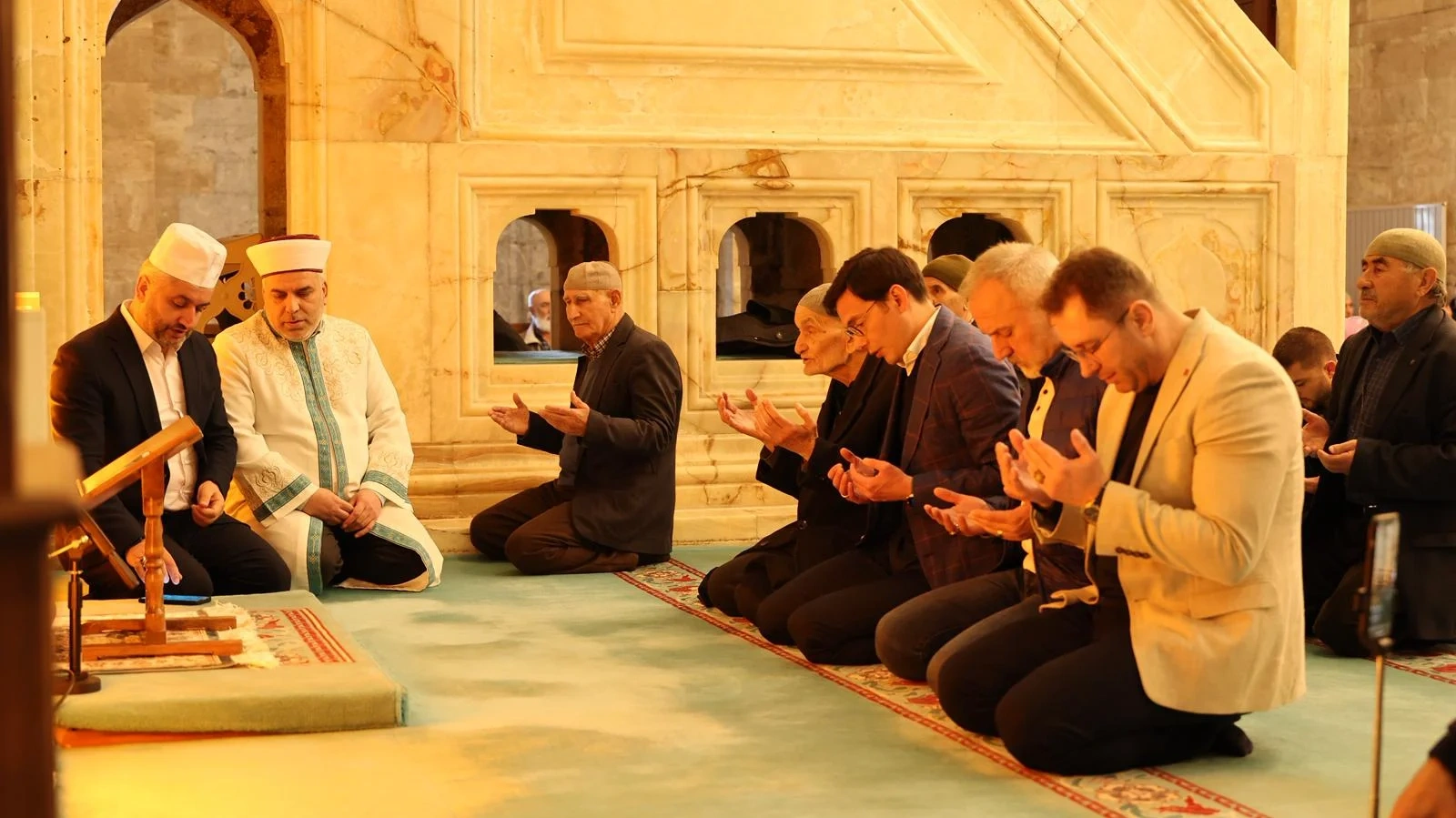 BAŞBUĞ ALPARSLAN TÜRKEŞ, TOKAT’TA DUALARLA ANILDI