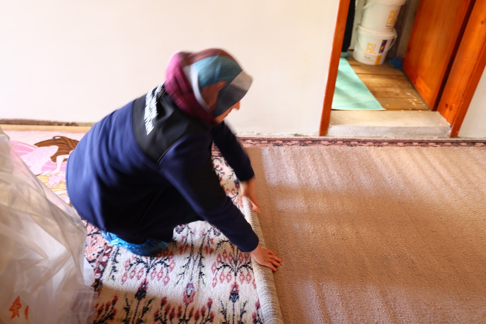 TOKAT BELEDİYESİ’NDEN YAŞLILARA HEM TEMİZLİK HEM DE CANLI MÜZİK HİZMETİ