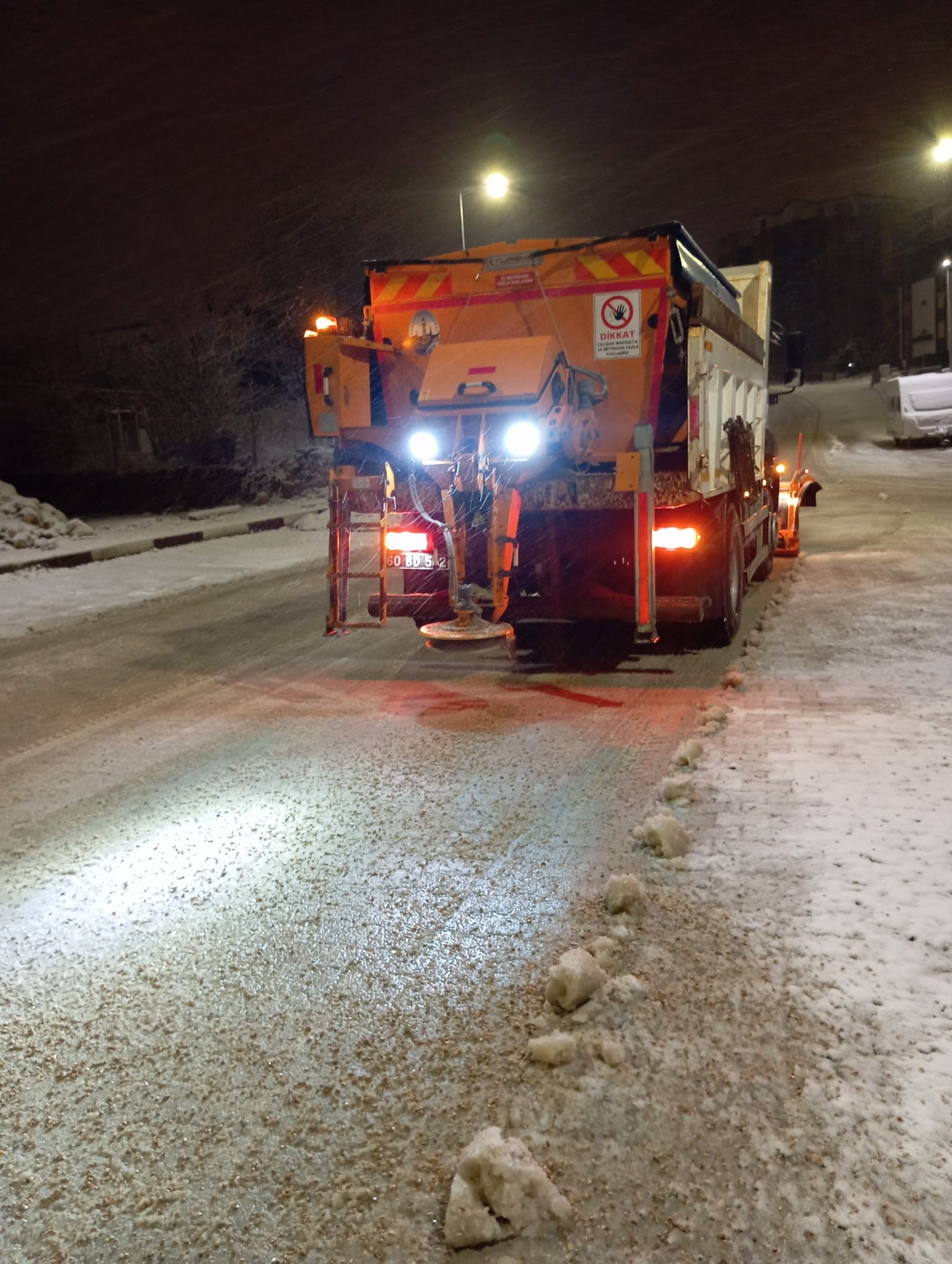 Başkan Yazıcıoğlu Kar Mesaisini Sahada Geçirdi