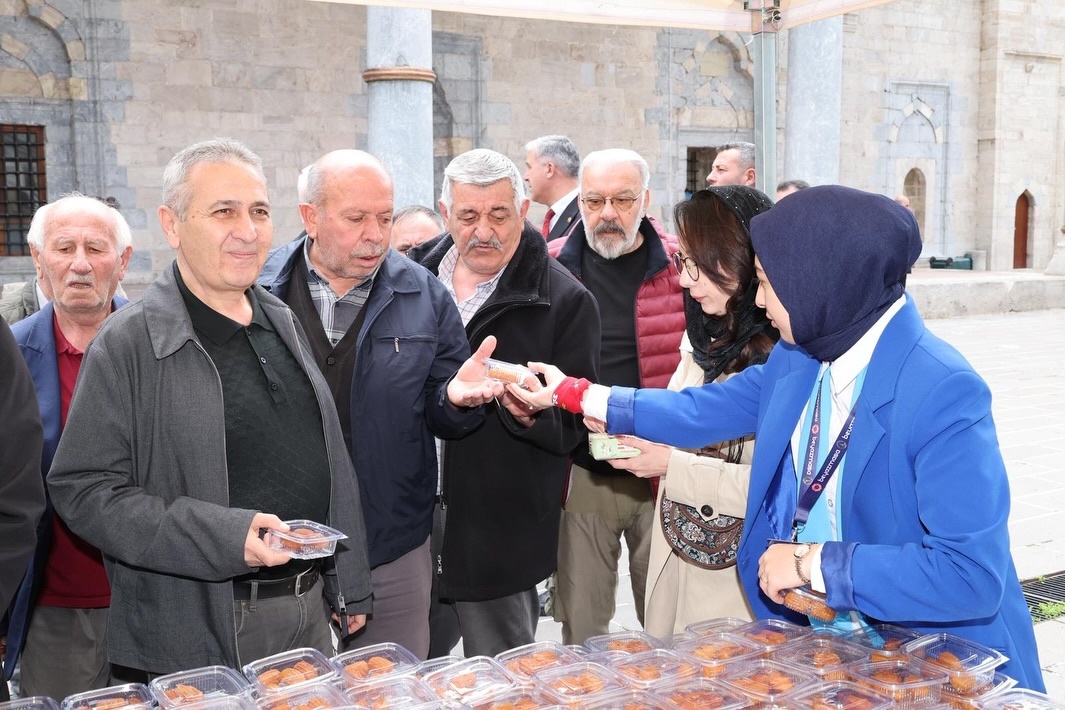 BAŞBUĞ ALPARSLAN TÜRKEŞ, TOKAT’TA DUALARLA ANILDI