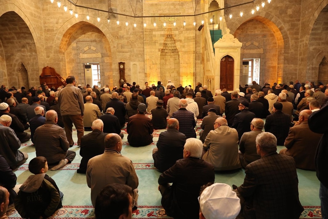 BAŞBUĞ ALPARSLAN TÜRKEŞ, TOKAT’TA DUALARLA ANILDI