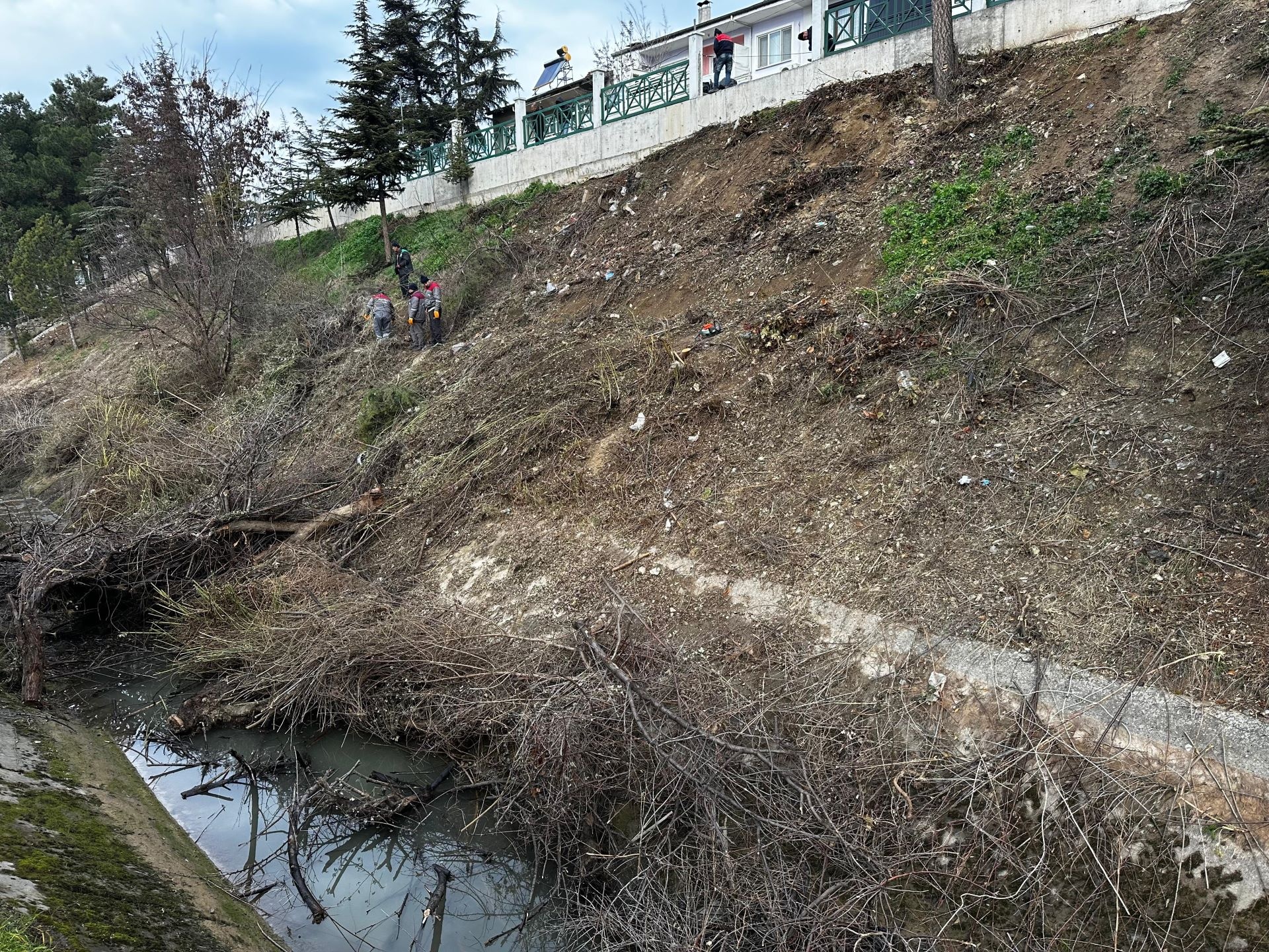 SAĞ SAHİL SULAMA KANALINDA TEMİZLİK VE GÜVENLİK ÇALIŞMALARI BAŞLADI