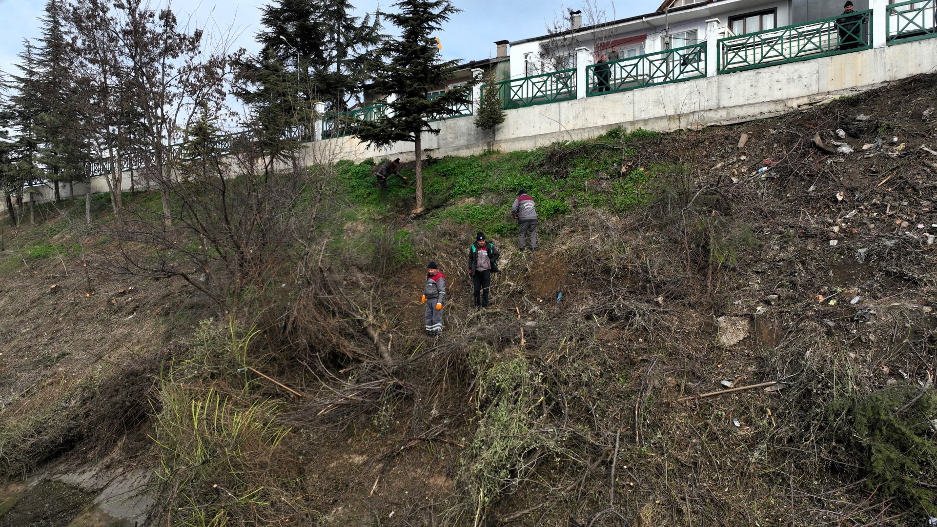 SAĞ SAHİL SULAMA KANALINDA TEMİZLİK VE GÜVENLİK ÇALIŞMALARI BAŞLADI
