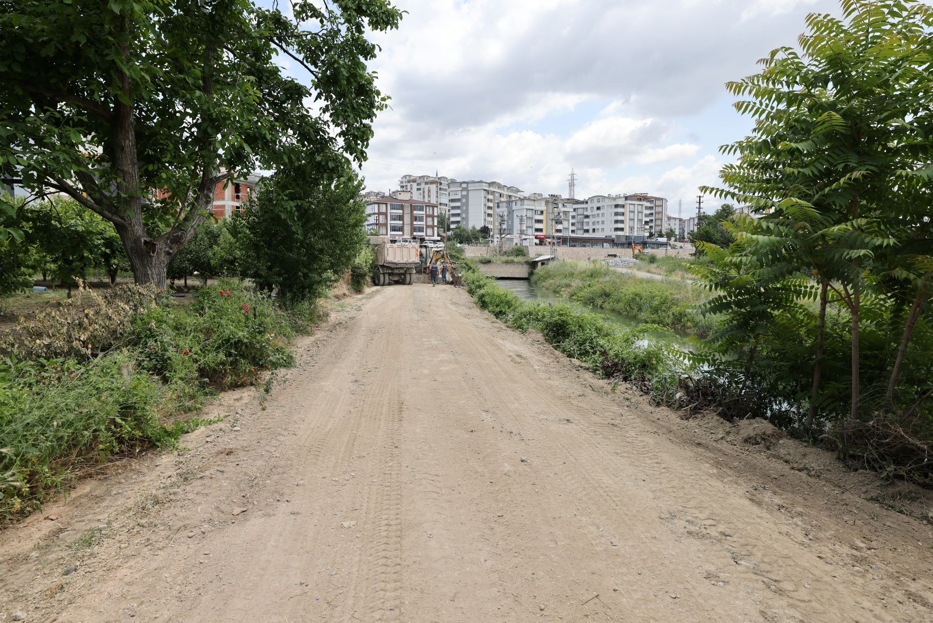 BAŞKAN YAZICIOĞLU: TOKAT, ÜRETKEN BELEDİYECİLİKLE GÜZELLEŞİYOR