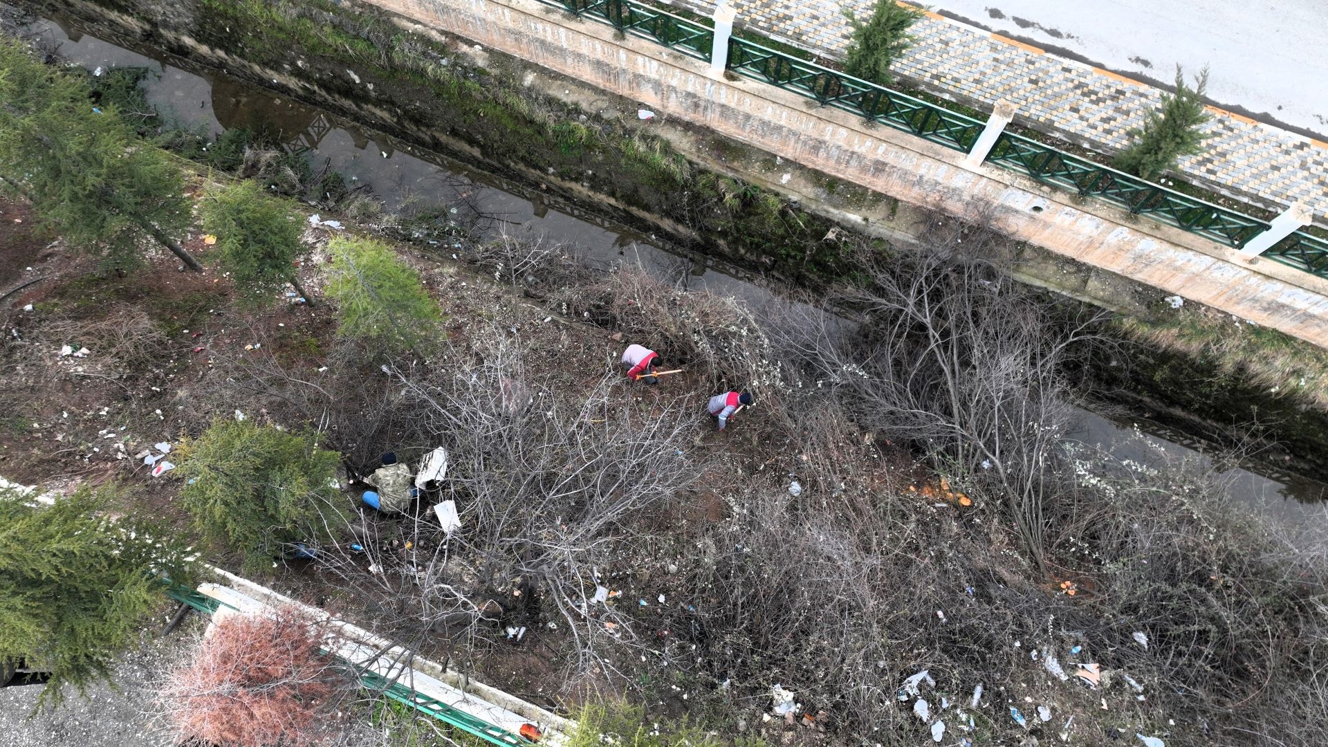 SAĞ SAHİL SULAMA KANALINDA TEMİZLİK VE GÜVENLİK ÇALIŞMALARI BAŞLADI