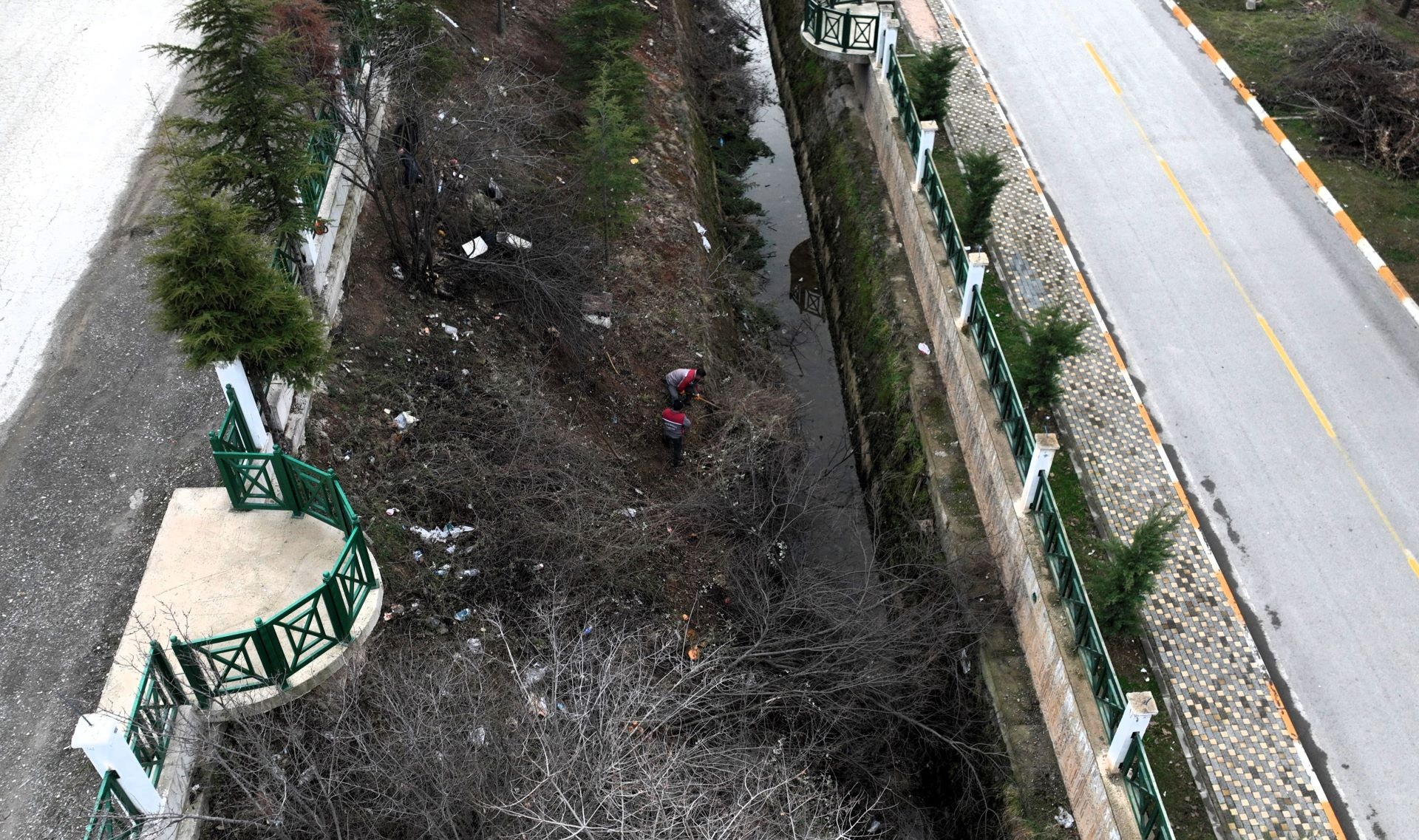 SAĞ SAHİL SULAMA KANALINDA TEMİZLİK VE GÜVENLİK ÇALIŞMALARI BAŞLADI