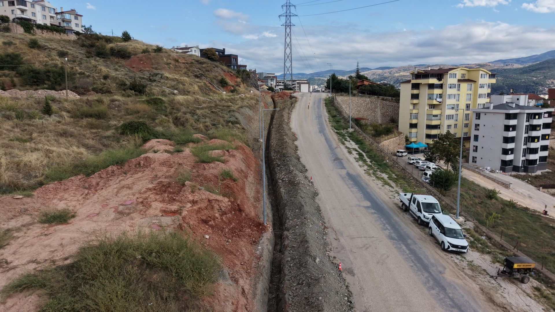 ALTIYÜZEVLER’DE İÇME SUYU HATTI YENİLENİYOR