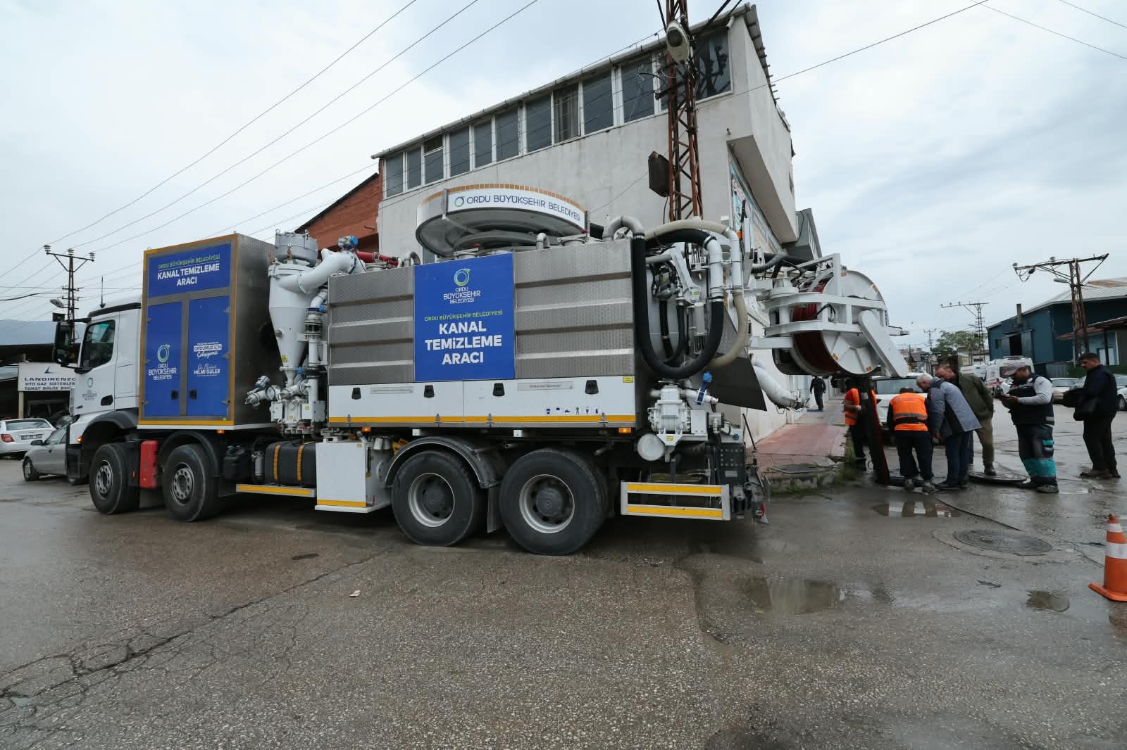 TOKAT BELEDİYESİ’NİN MOBİL TAZİYE ARACI SAYISI 14’E YÜKSELDİ