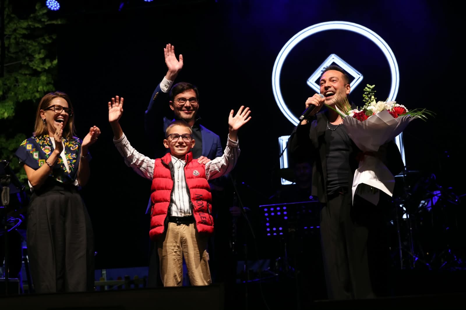 OĞUZHAN KOÇ KONSERİNDE ON BİNLERCE TOKATLI BULUŞTU