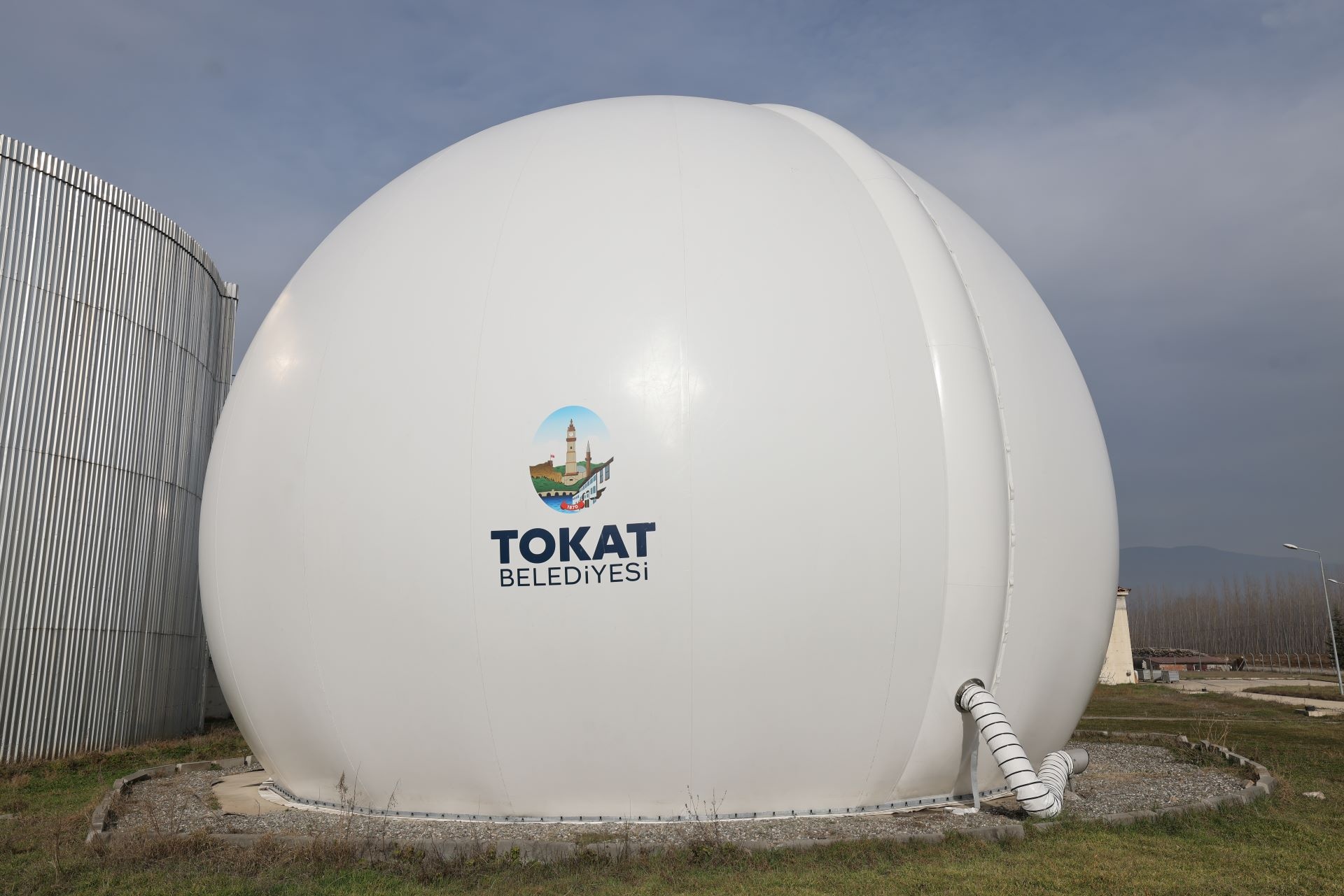 BİYOGAZ’DAN ELEKTRİK ENERJİSİ ÜRETİYORUZ