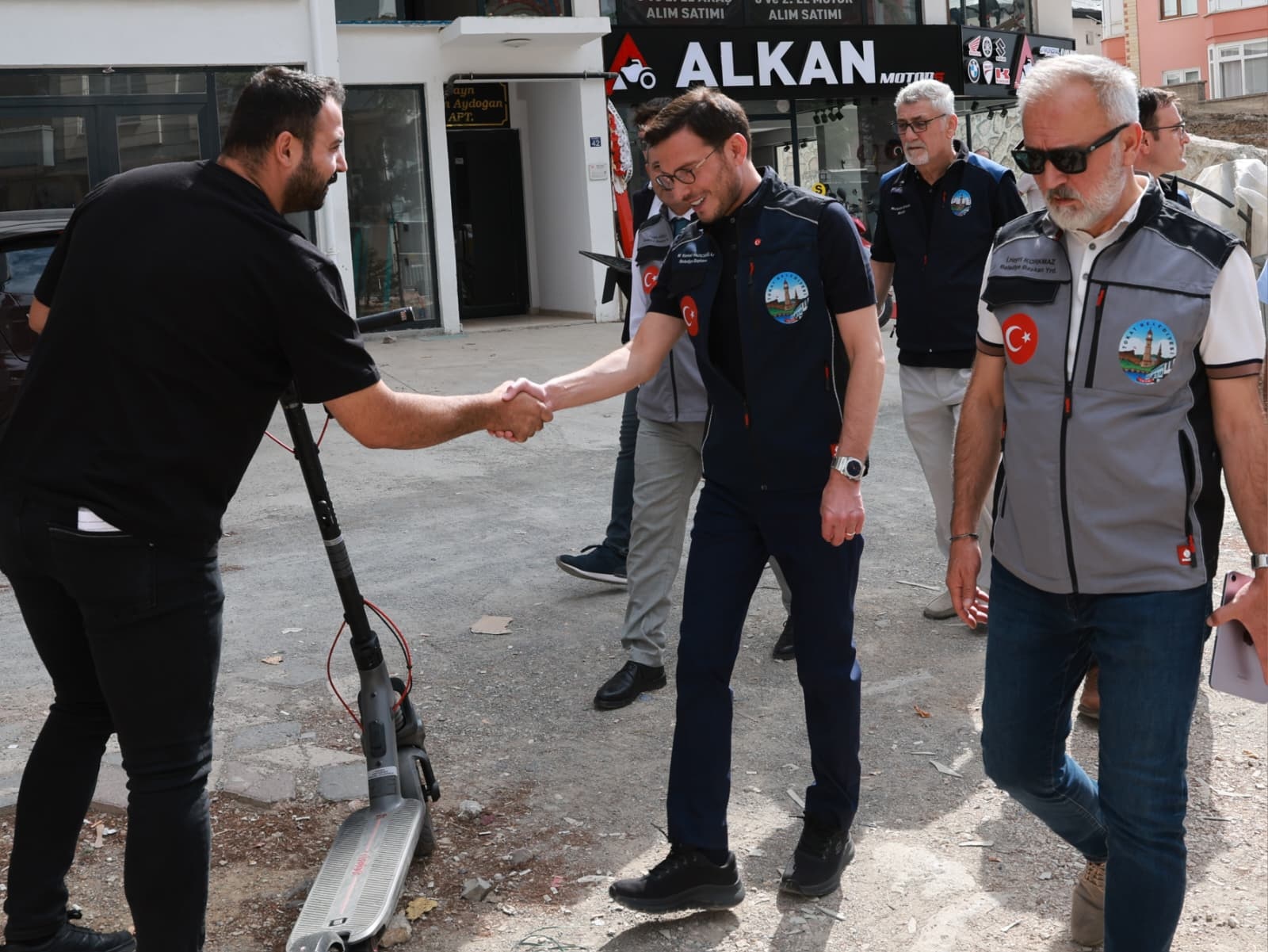 MAKAMIMIZ VATANDAŞIMIZIN YANIDIR