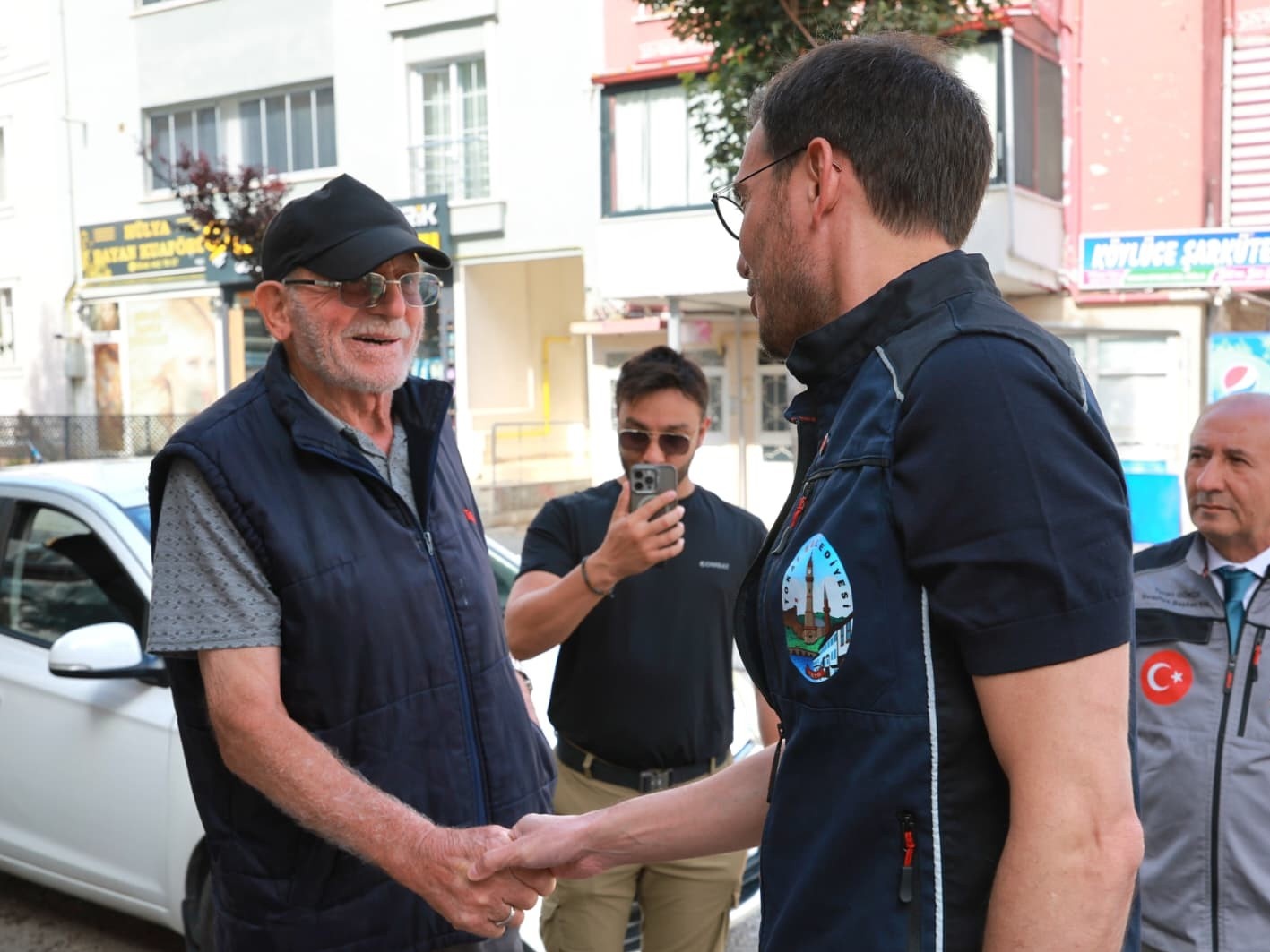 MAKAMIMIZ VATANDAŞIMIZIN YANIDIR