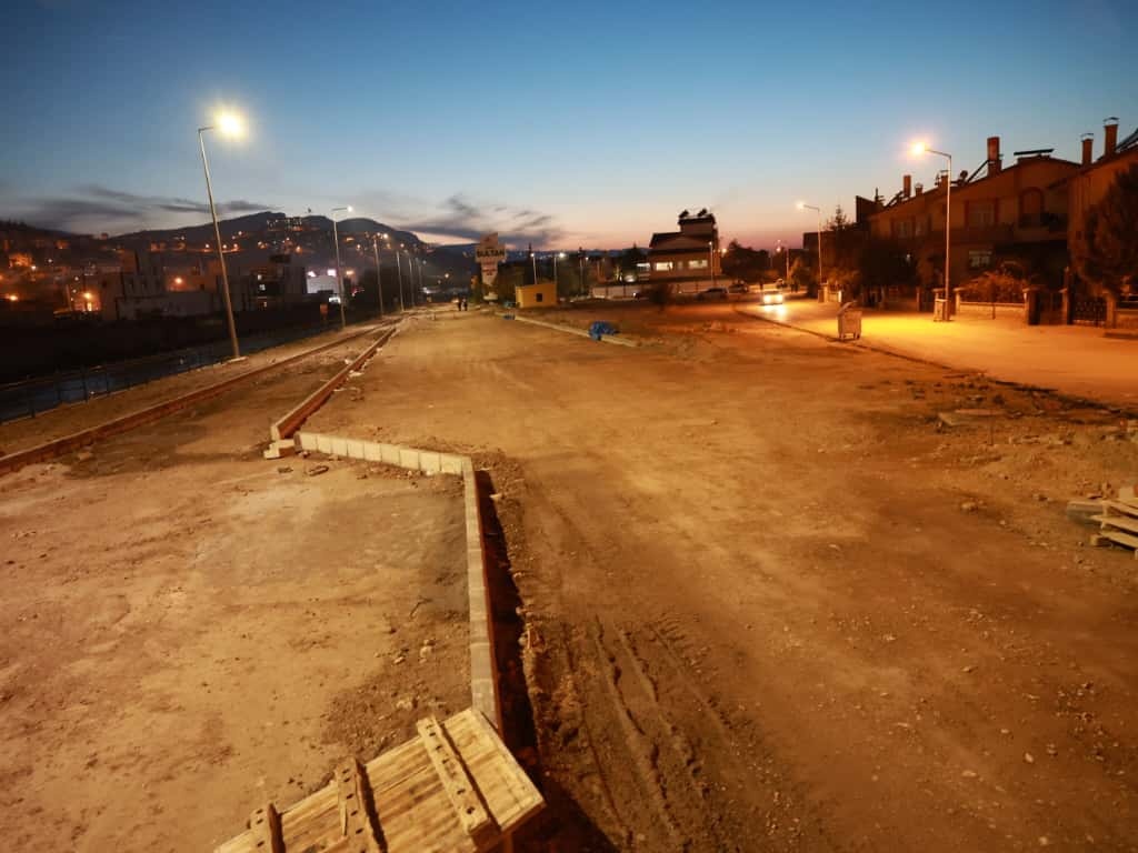 ÇALIŞMA ALANLARINI GECE GÜNDÜZ DEMEDEN YERİNDE İNCELİYORUZ