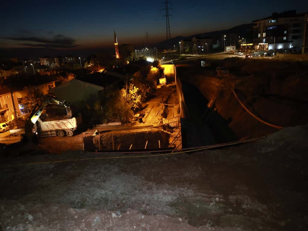 ÇALIŞMA ALANLARINI GECE GÜNDÜZ DEMEDEN YERİNDE İNCELİYORUZ