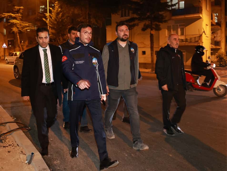 ÇALIŞMA ALANLARINI GECE GÜNDÜZ DEMEDEN YERİNDE İNCELİYORUZ