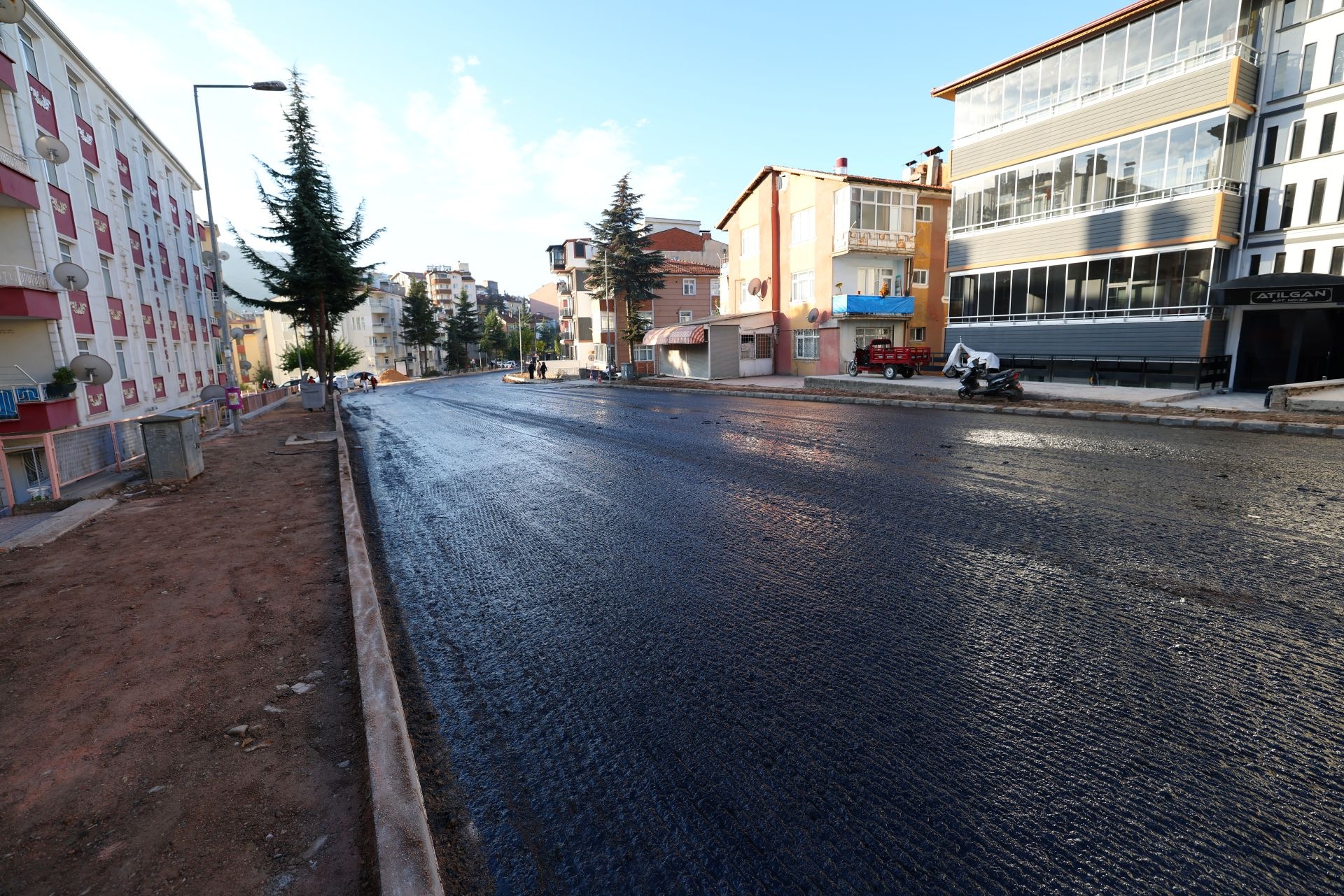 TOKAT’TA BİR İLK ASFALT’TA PALETLİ ASFALT KAZIYICI SİSTEM UYGULAMAYA ALINDI