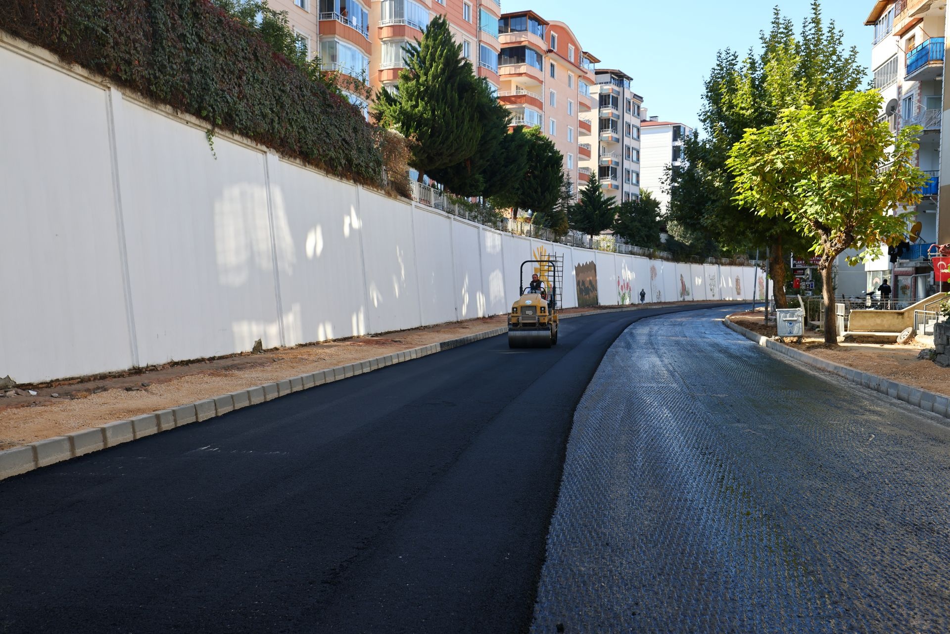 TOKAT’TA BİR İLK ASFALT’TA PALETLİ ASFALT KAZIYICI SİSTEM UYGULAMAYA ALINDI