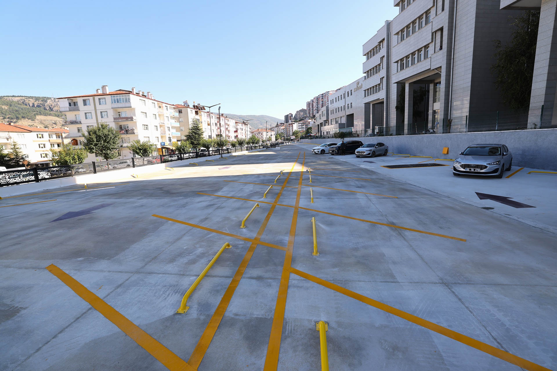 BAŞKAN YAZICIOĞLU: 200 ARAÇLIK OTOPARKIMIZI VATANDAŞLARIMIZIN HİZMETİNE SUNDUK