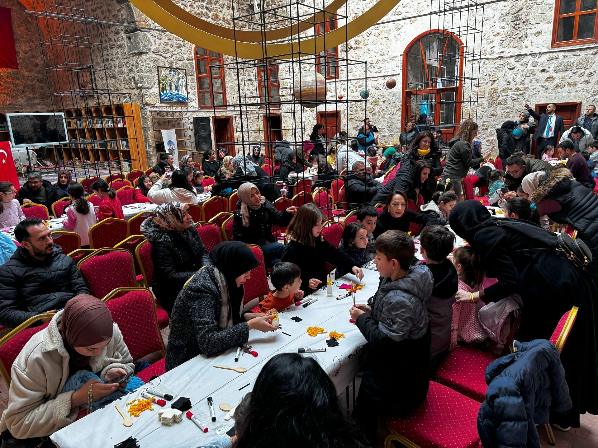 TOKAT BELEDİYESİ’NDEN ÇOCUKLARA ÖZEL KÜLTÜREL ETKİNLİKLER DEVAM EDİYOR