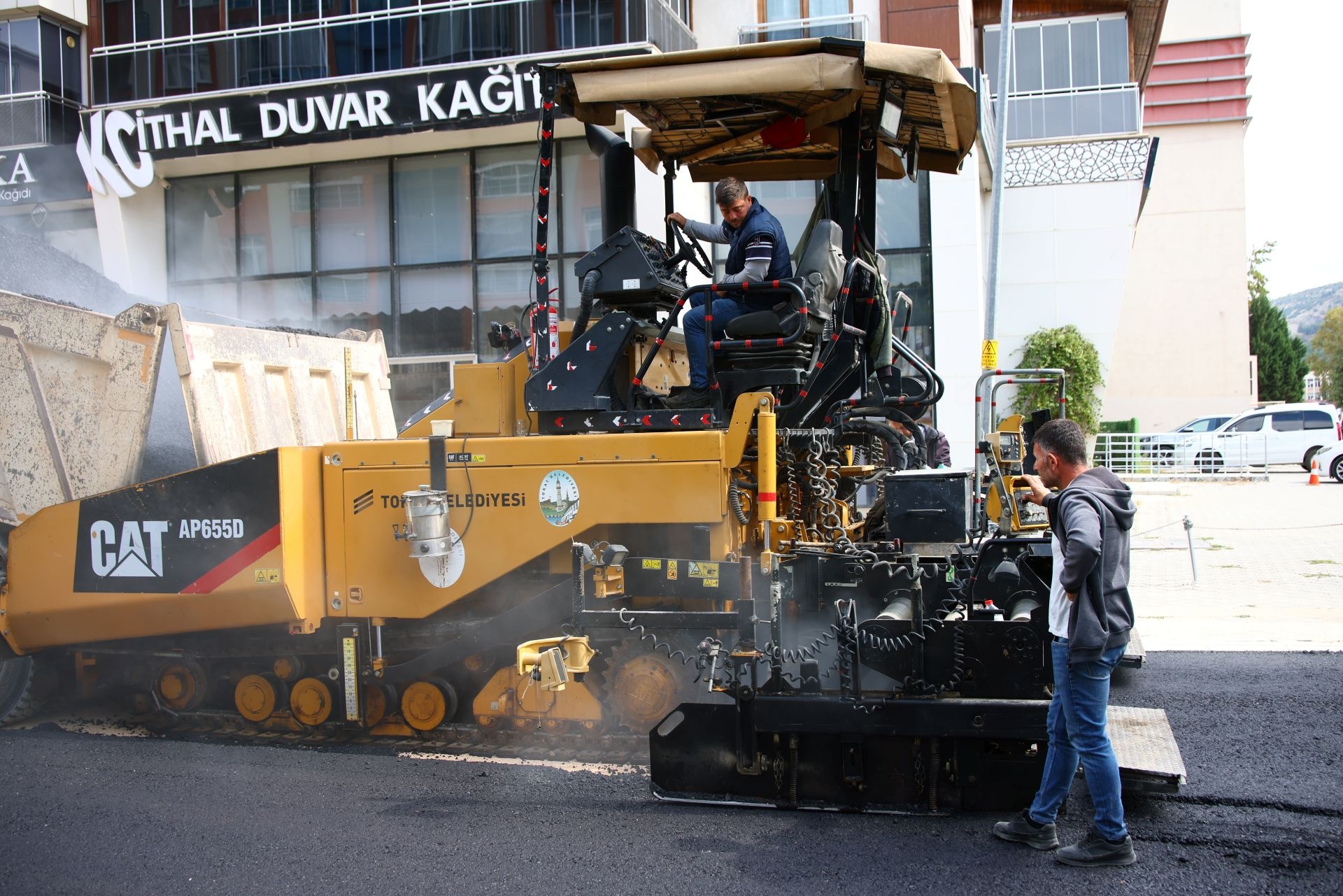 YEŞİLIRMAK MAHALLESİNDE ALTYAPIDAN ÜSTYAPIYA KAPSAMLI YENİLEME