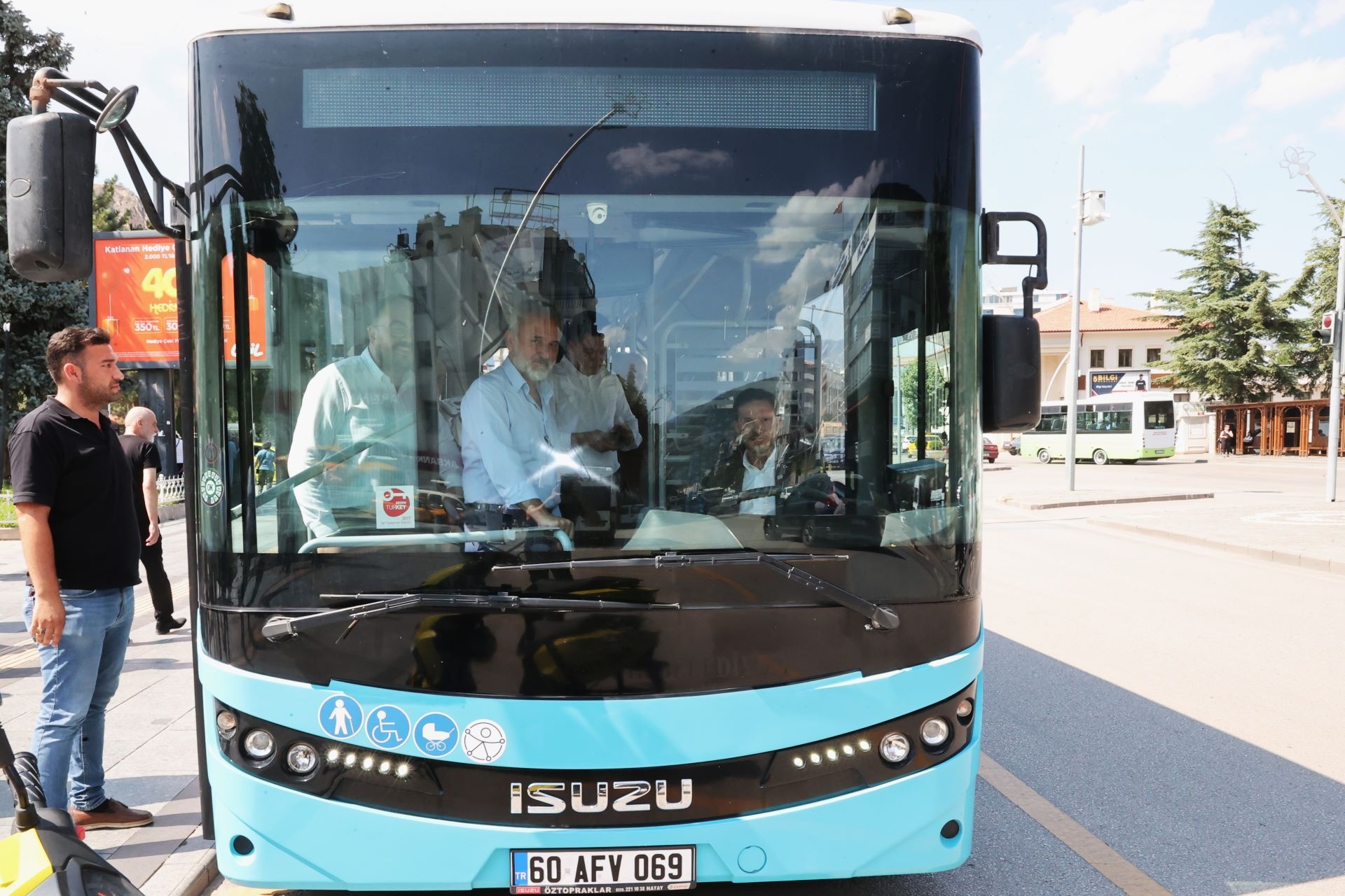 TOPLU ULAŞIM ARAÇLARI YENİLENMEYE BAŞLADI