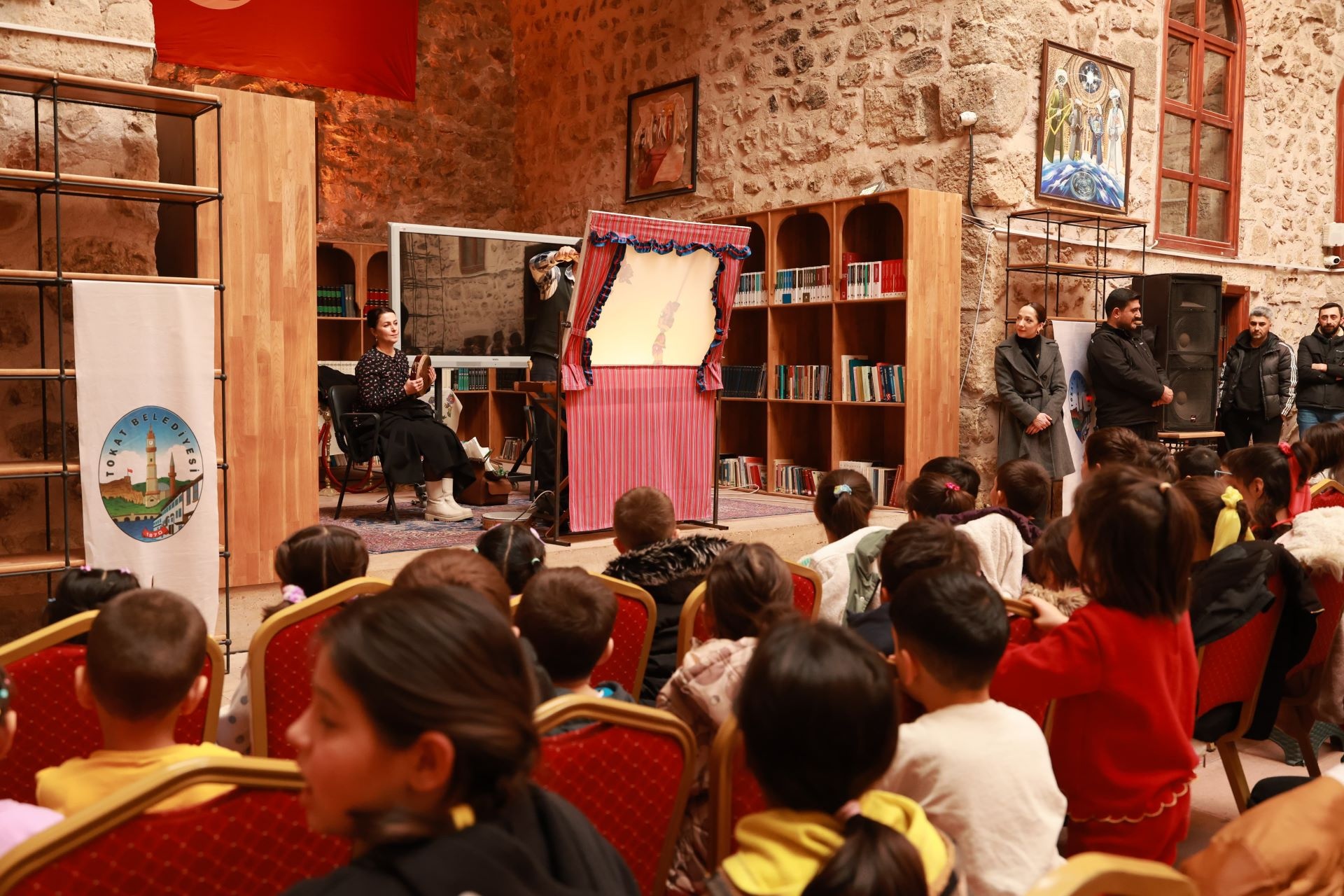 TOKAT BELEDİYESİ’NDEN ÇOCUKLARA ÖZEL KÜLTÜREL ETKİNLİKLER DEVAM EDİYOR