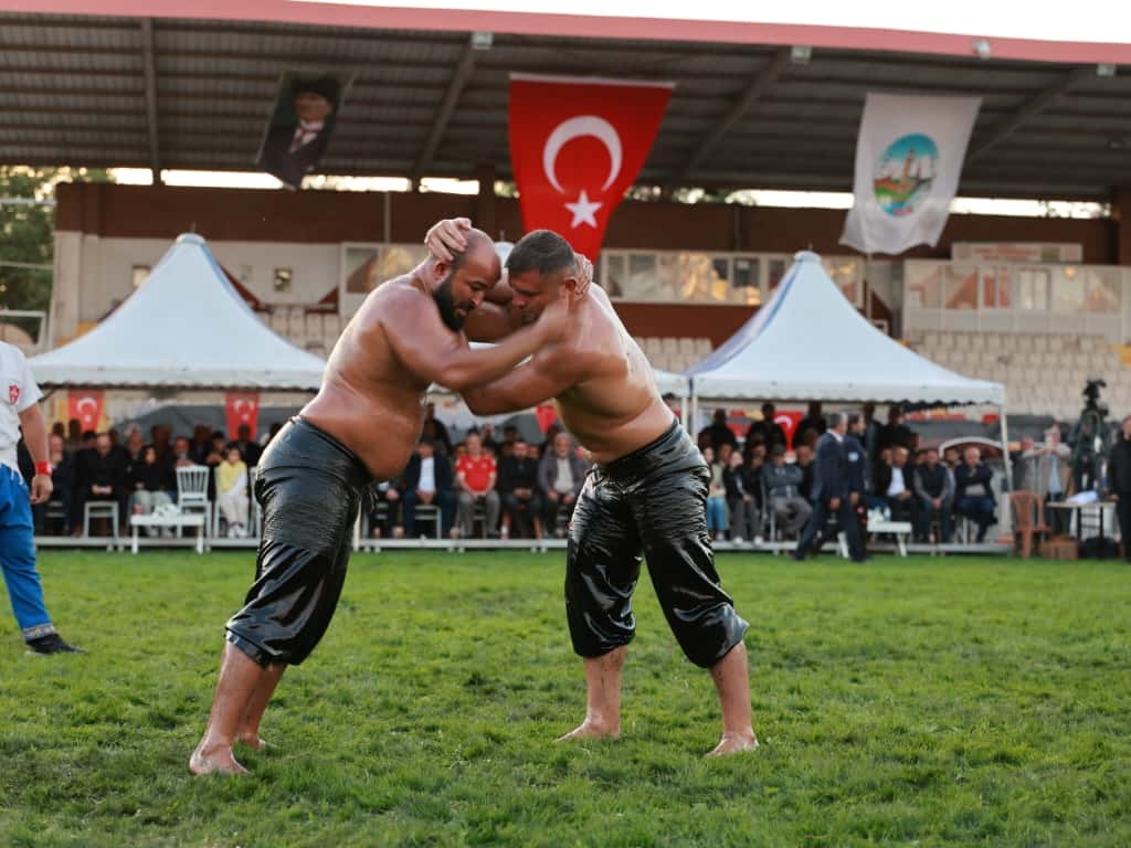 TOKAT BELEDİYESİ 1. ALİ YÜCEL YAĞLI PEHLİVAN GÜREŞLERİ TAMAMLANDI