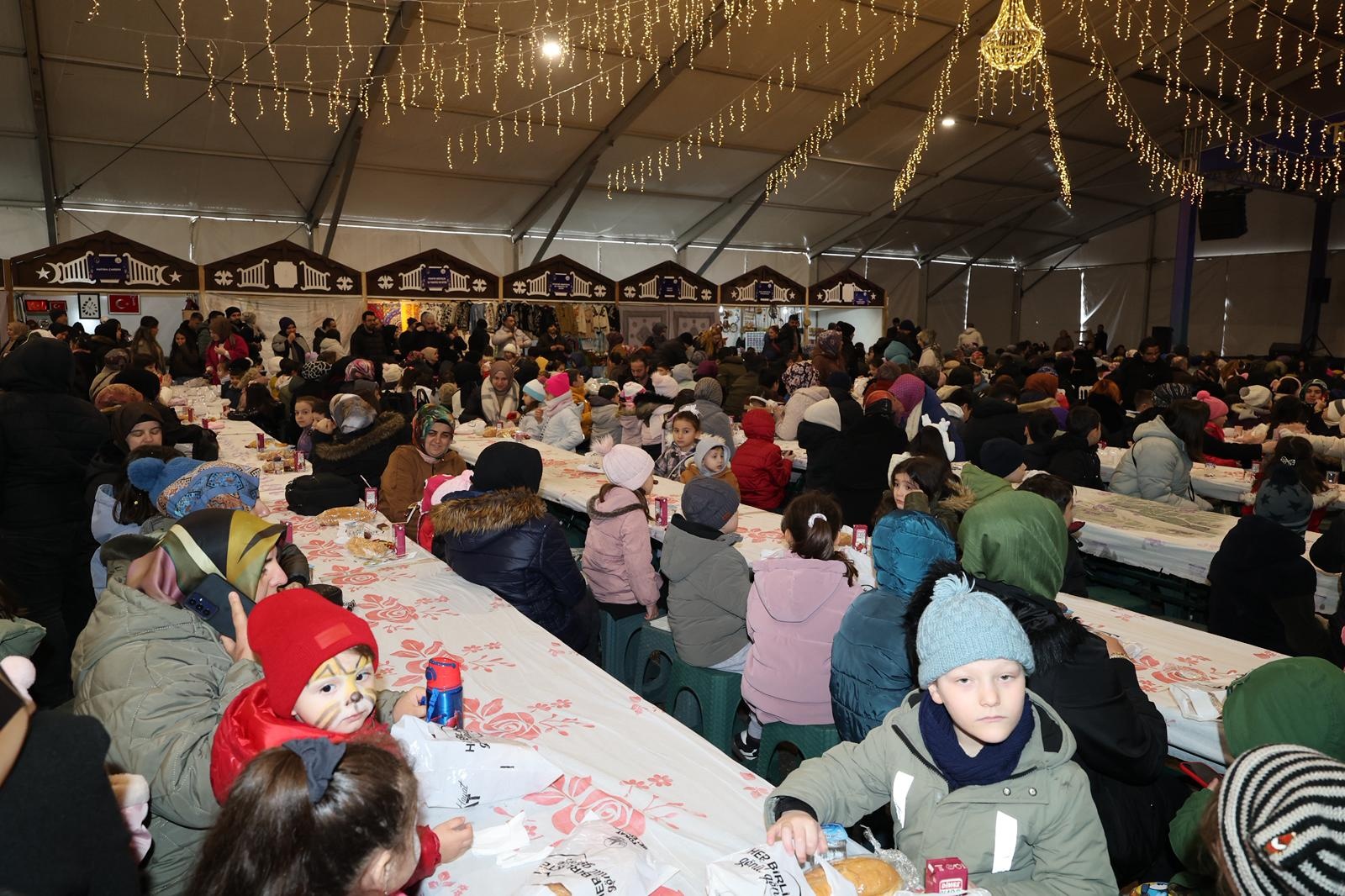 RAMAZANIN EN NEŞELİ İFTARI TEKNE ORUCUMA YÜZLERCE ÇOCUK KATILDI