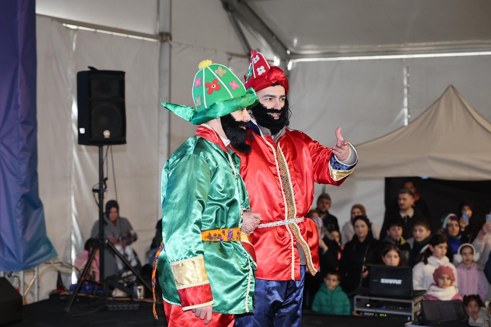 RAMAZANIN EN NEŞELİ İFTARI TEKNE ORUCUMA YÜZLERCE ÇOCUK KATILDI