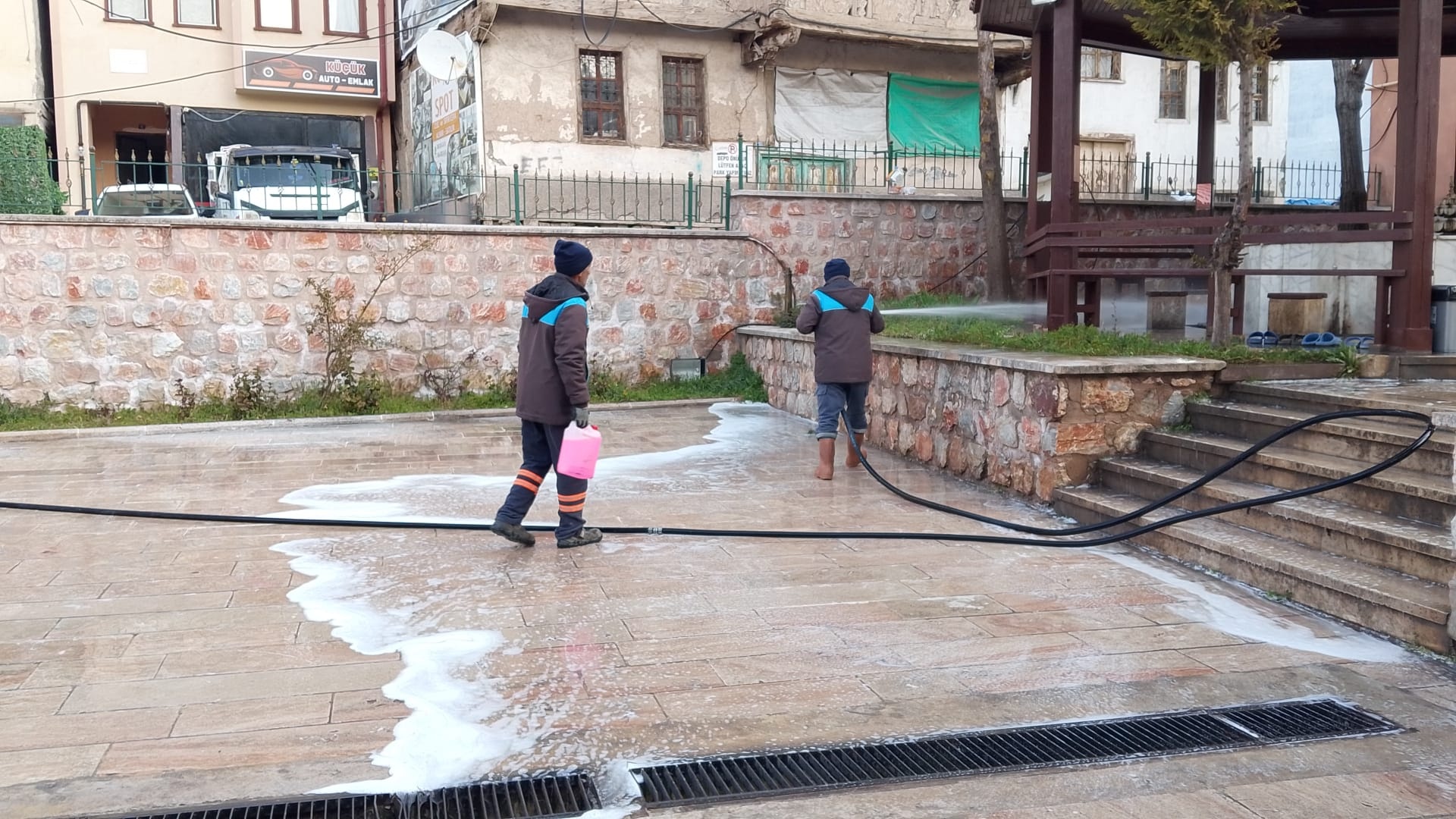 BAYRAM ÖNCESİ CAMİLERDE KAPSAMLI TEMİZLİK