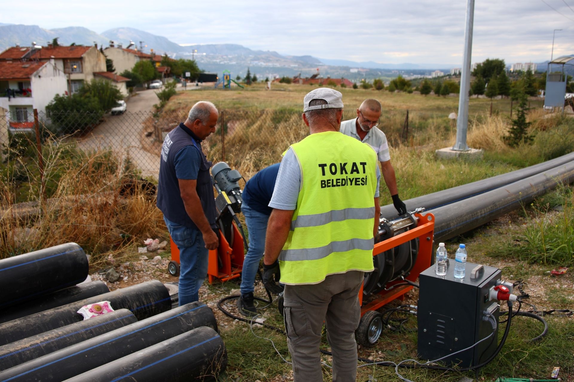 ALTIYÜZEVLER’DE İÇME SUYU HATTI YENİLENİYOR