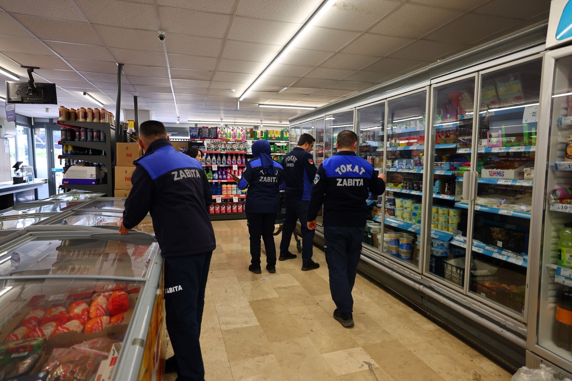 Zabıta Ekiplerinden Market ve Kasaplarda Kapsamlı Denetim